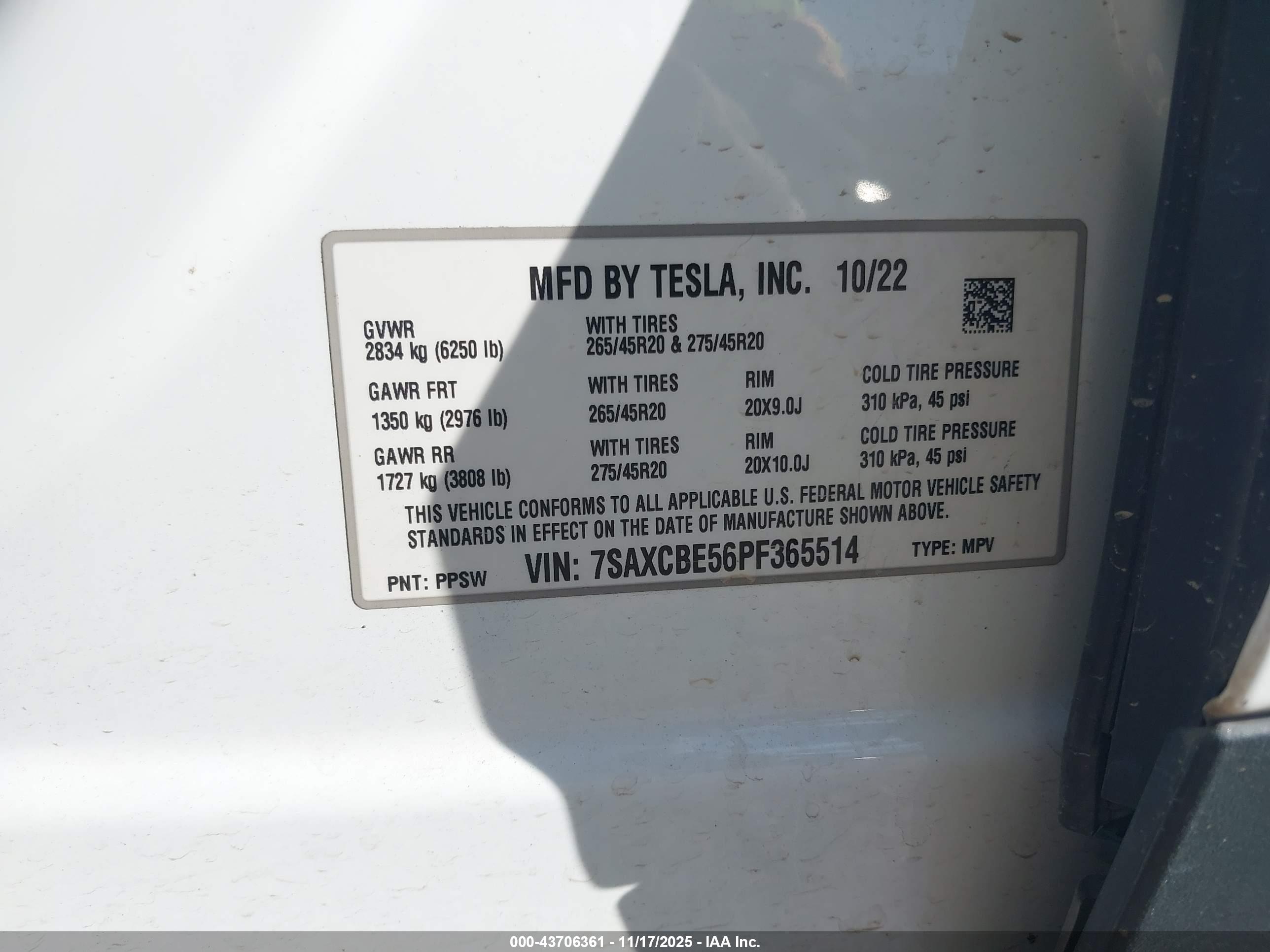 TESLA MODEL image 9