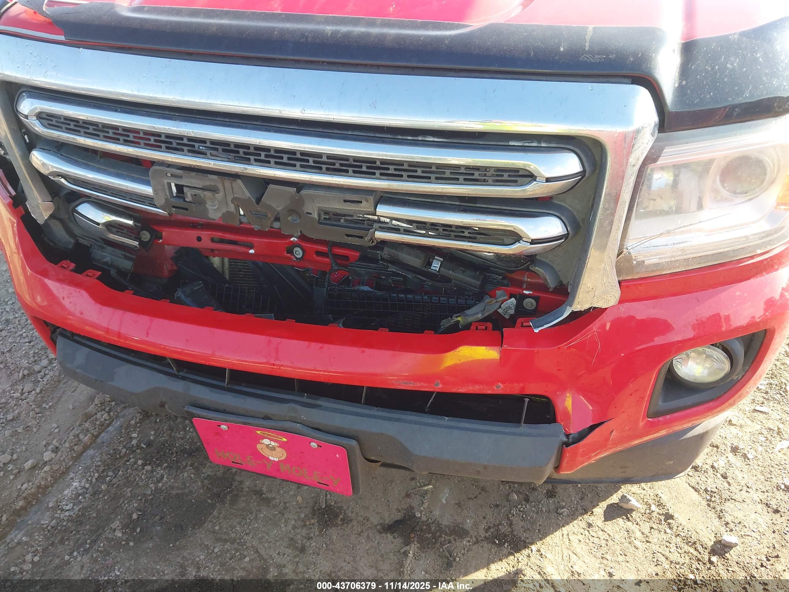 GMC CANYON image 6