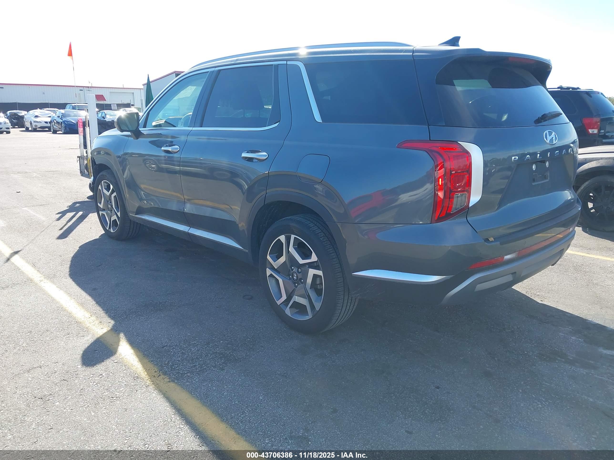 HYUNDAI PALISADE image 3