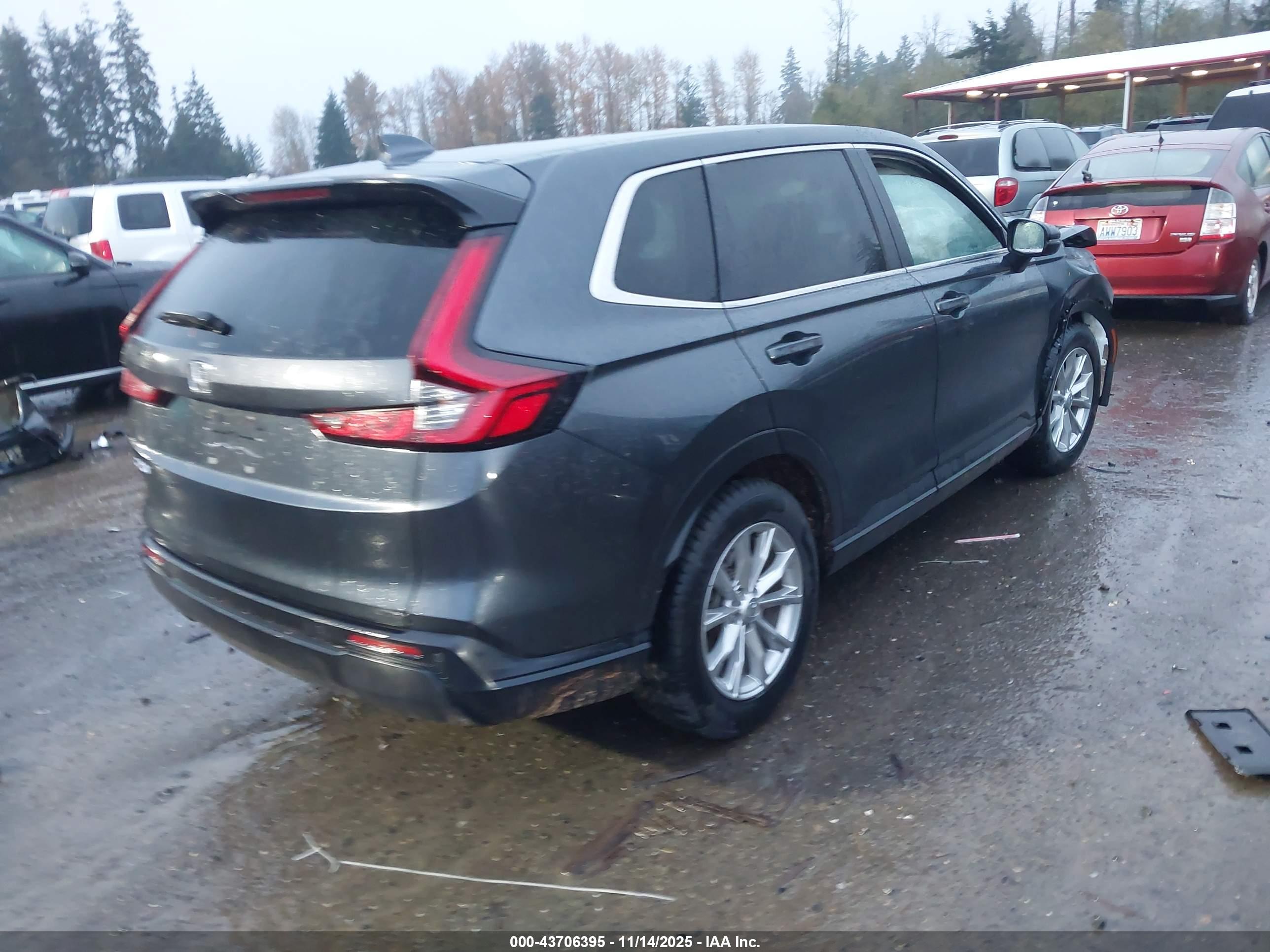 HONDA CR-V image 4