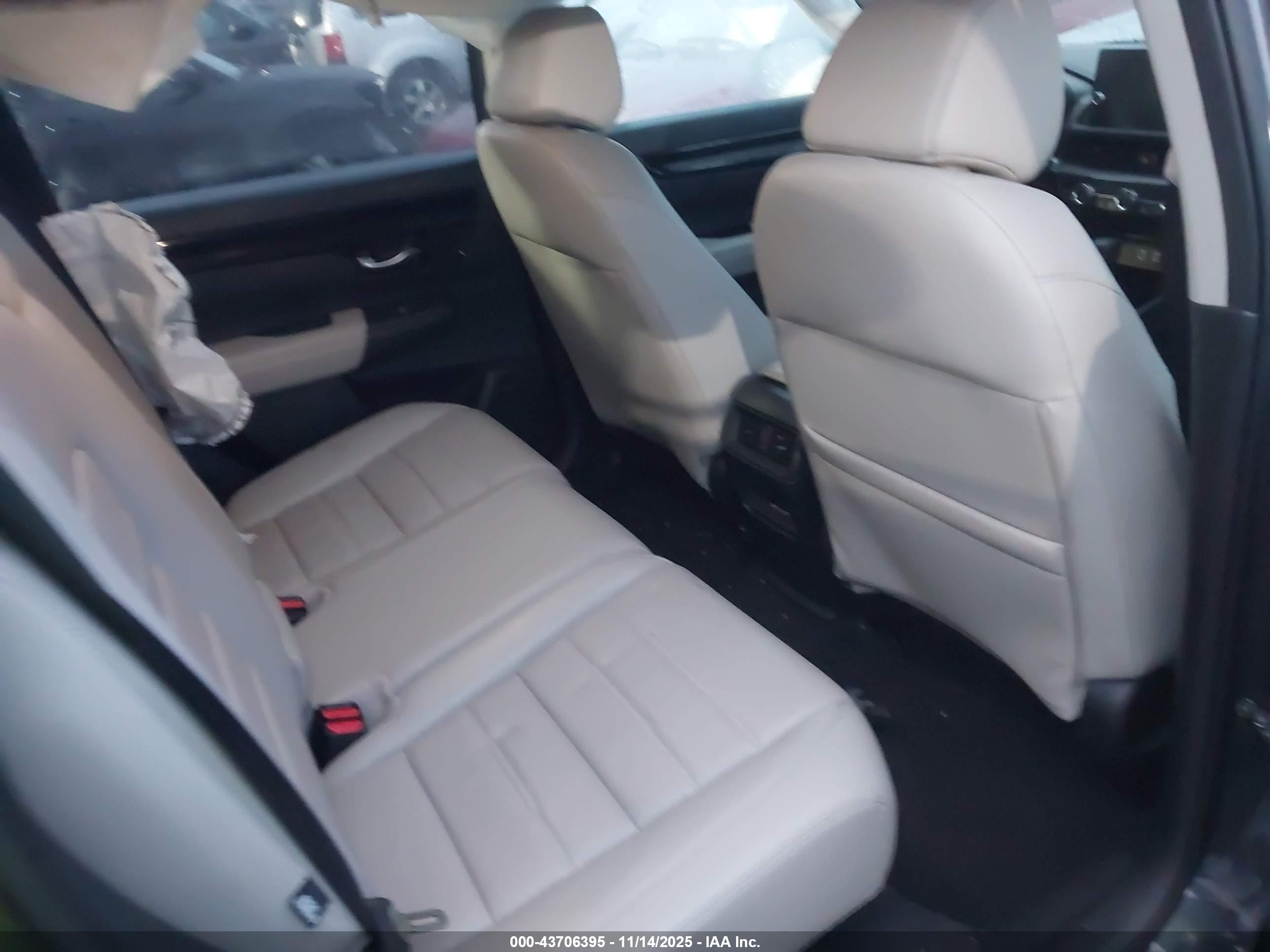 HONDA CR-V image 8