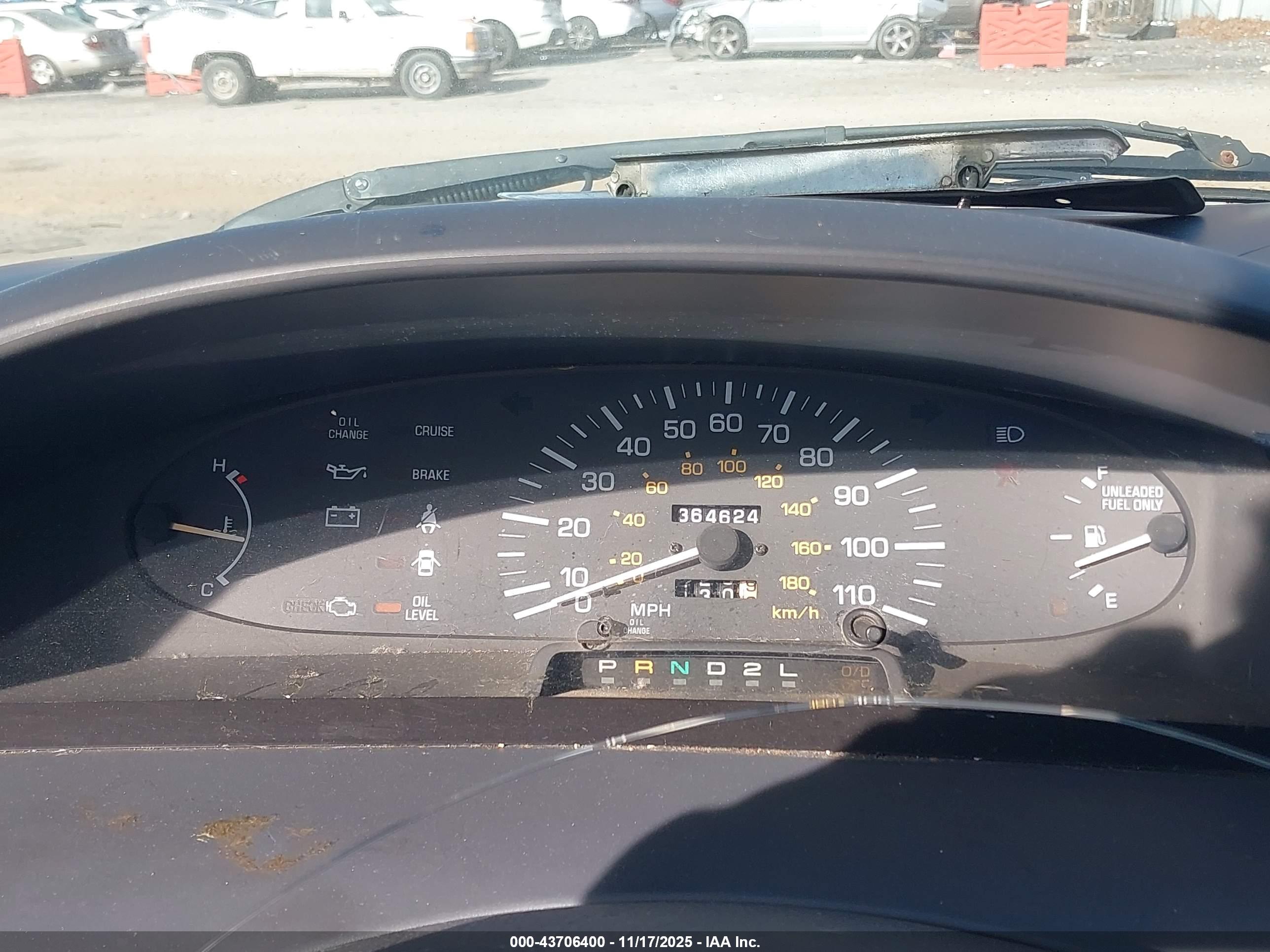 TOYOTA PREVIA image 7