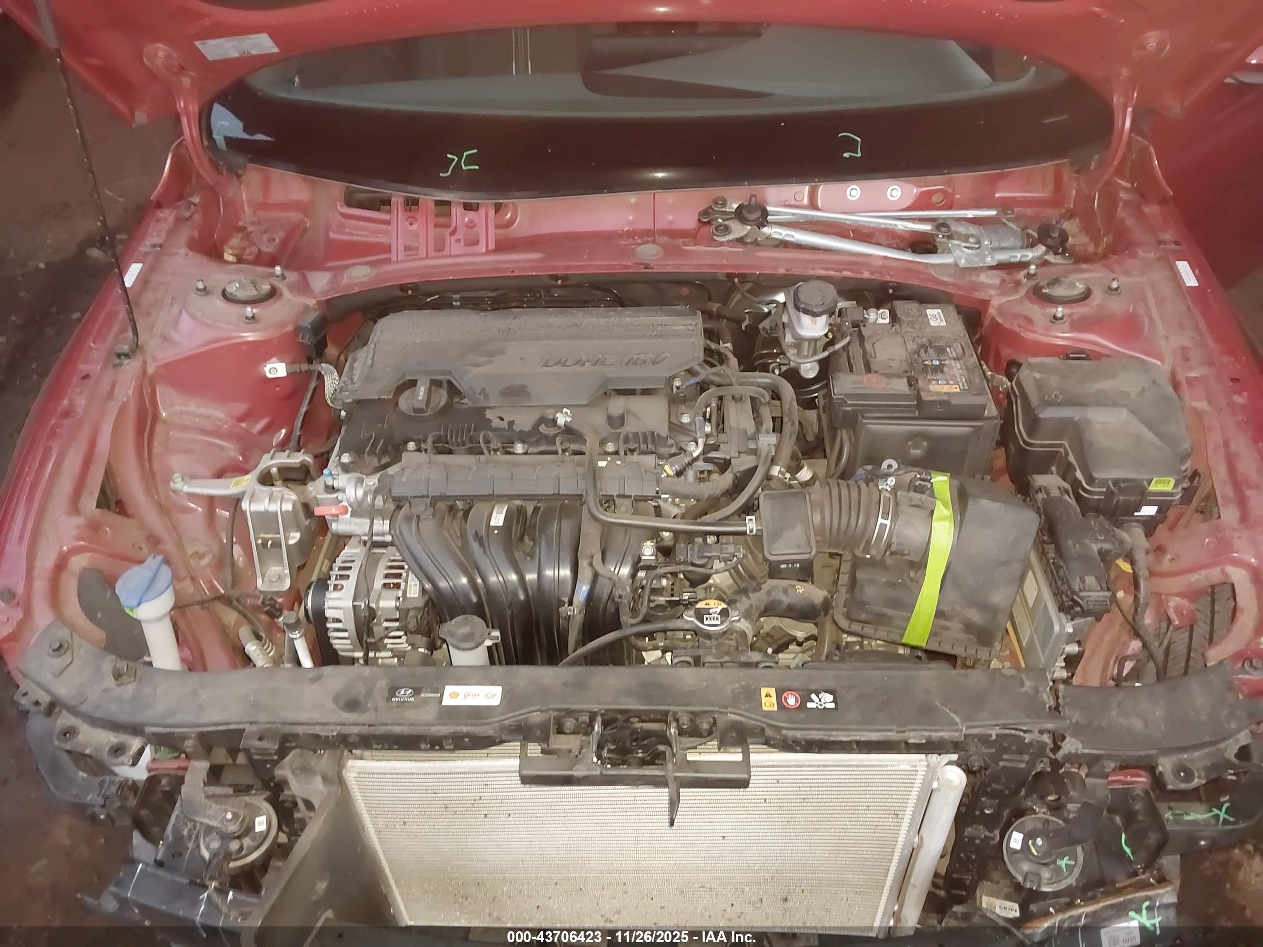 HYUNDAI ELANTRA image 10