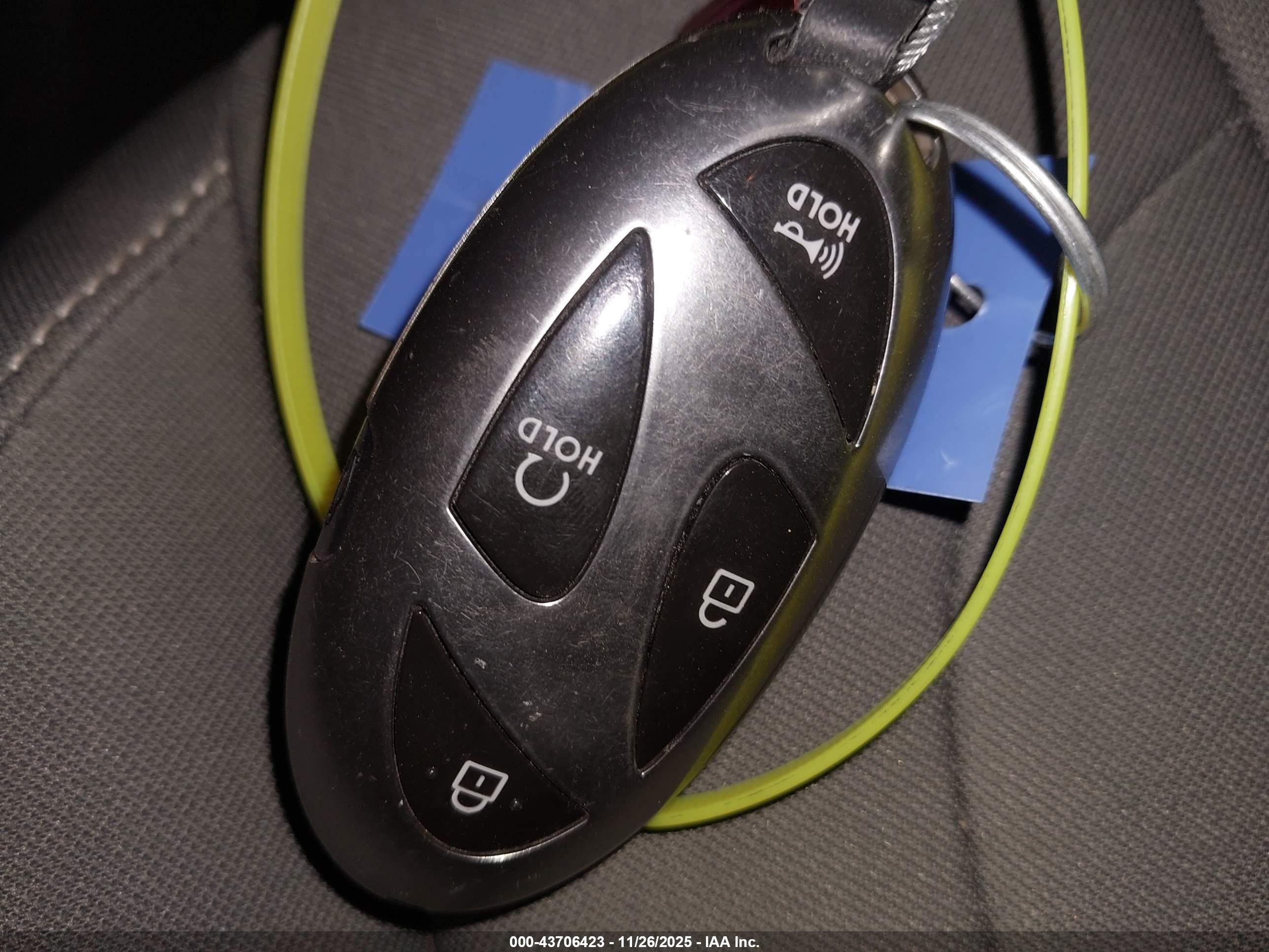 HYUNDAI ELANTRA image 11
