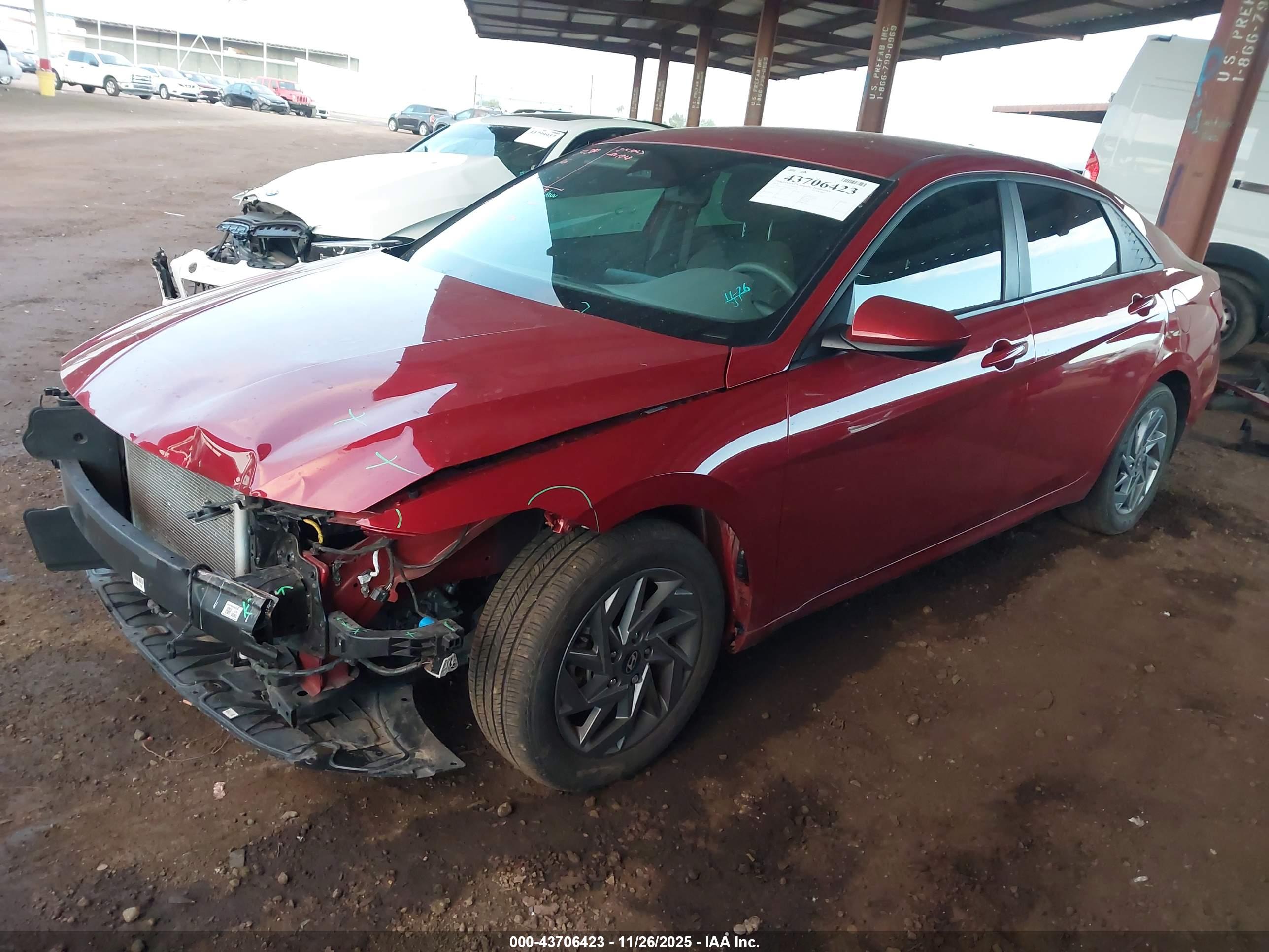 HYUNDAI ELANTRA image 2