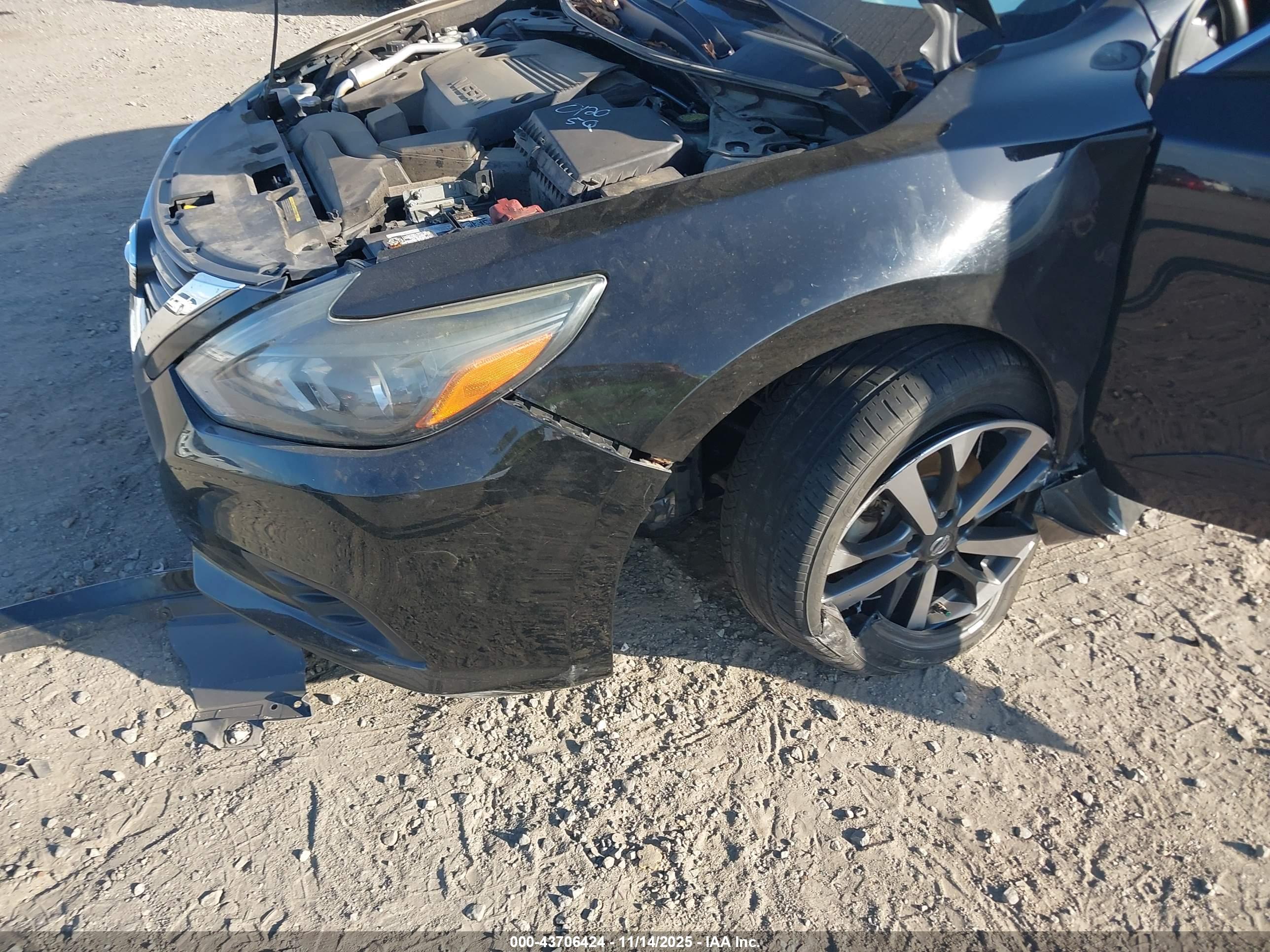 NISSAN ALTIMA image 6