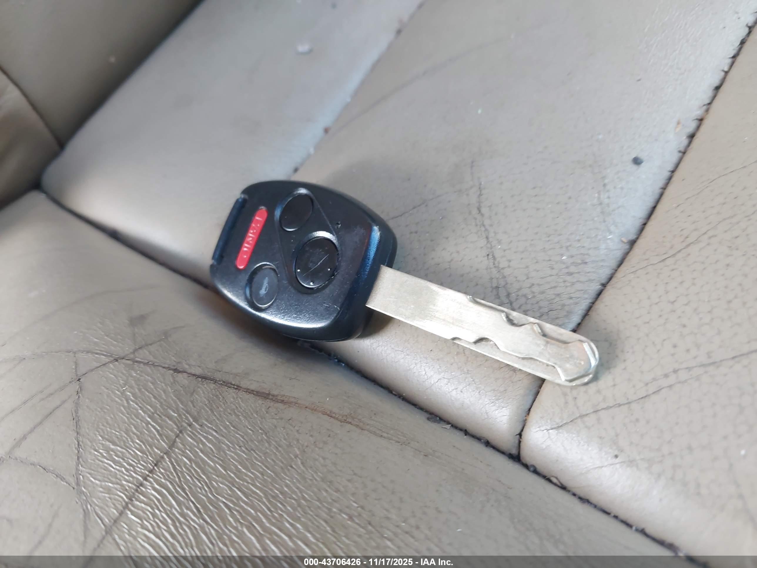 HONDA CIVIC image 11