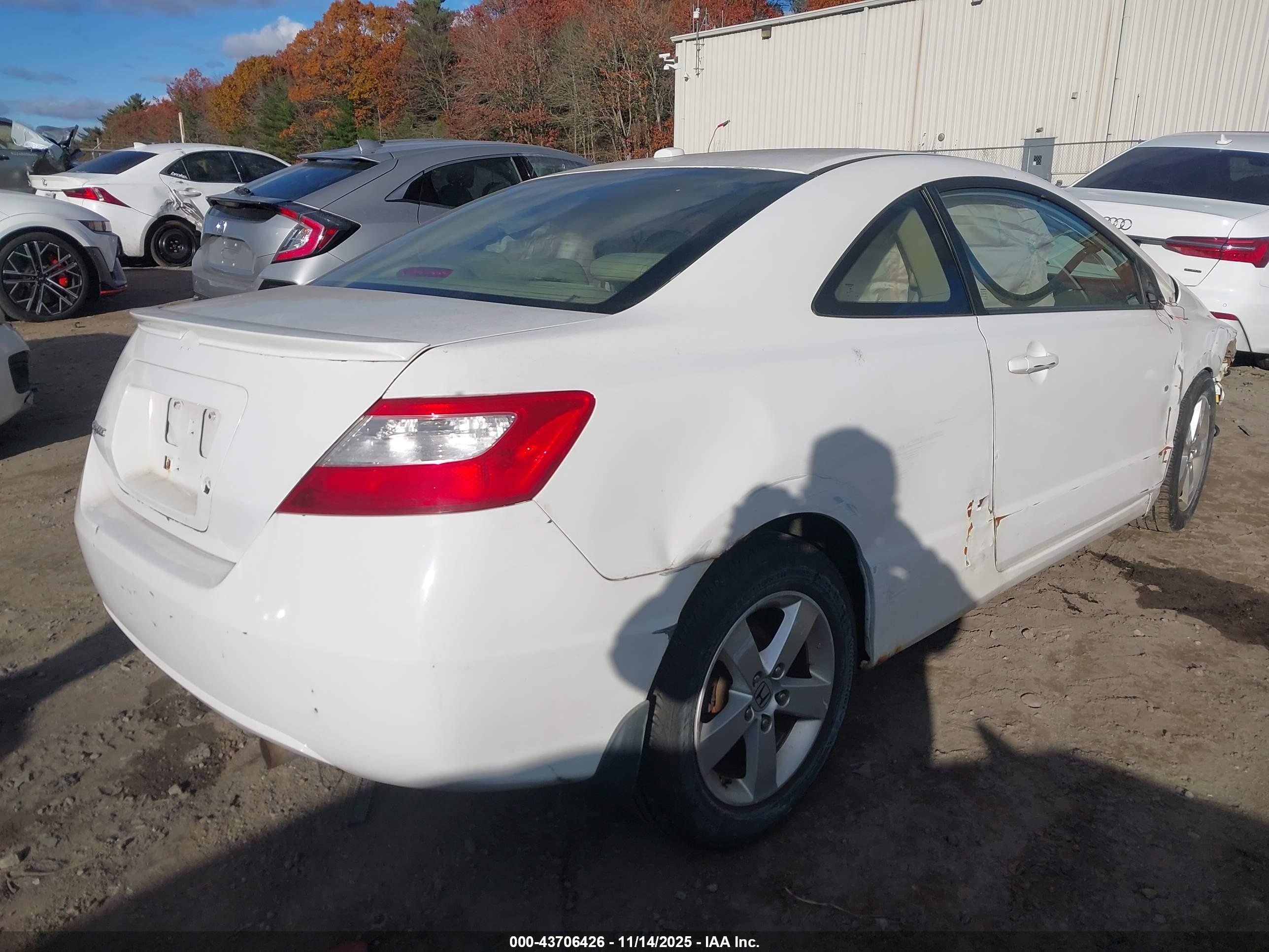 HONDA CIVIC image 4