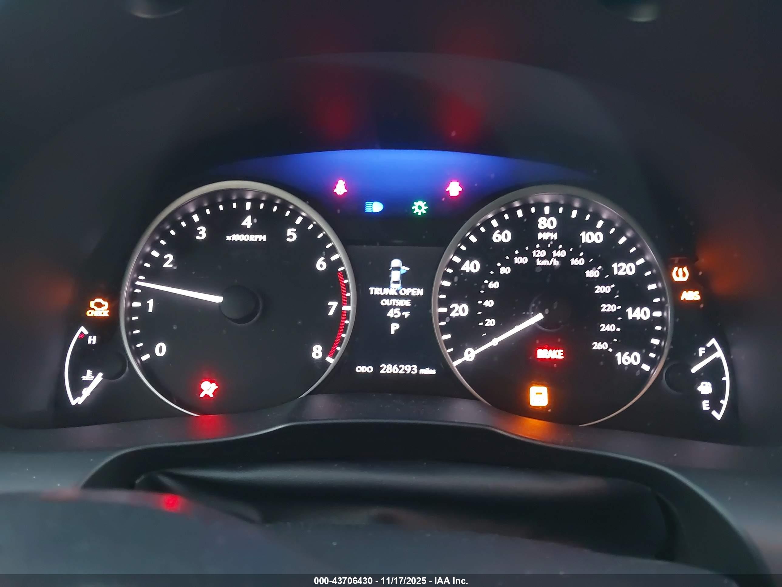 LEXUS ES image 7