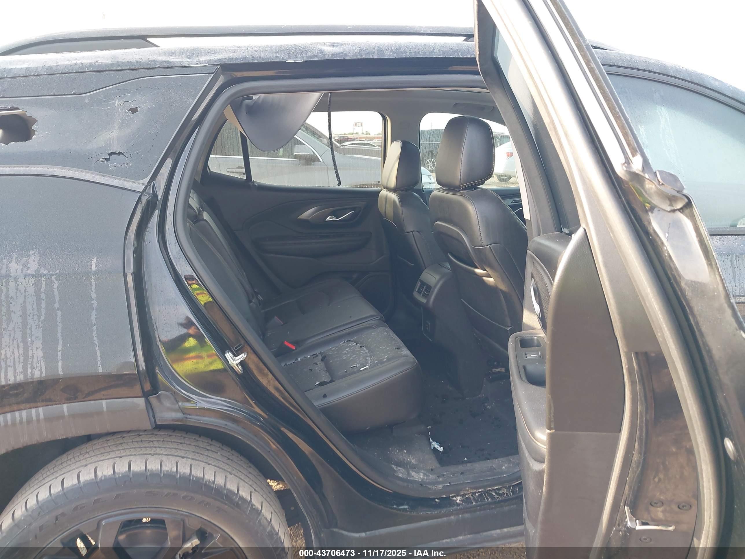 GMC TERRAIN image 8