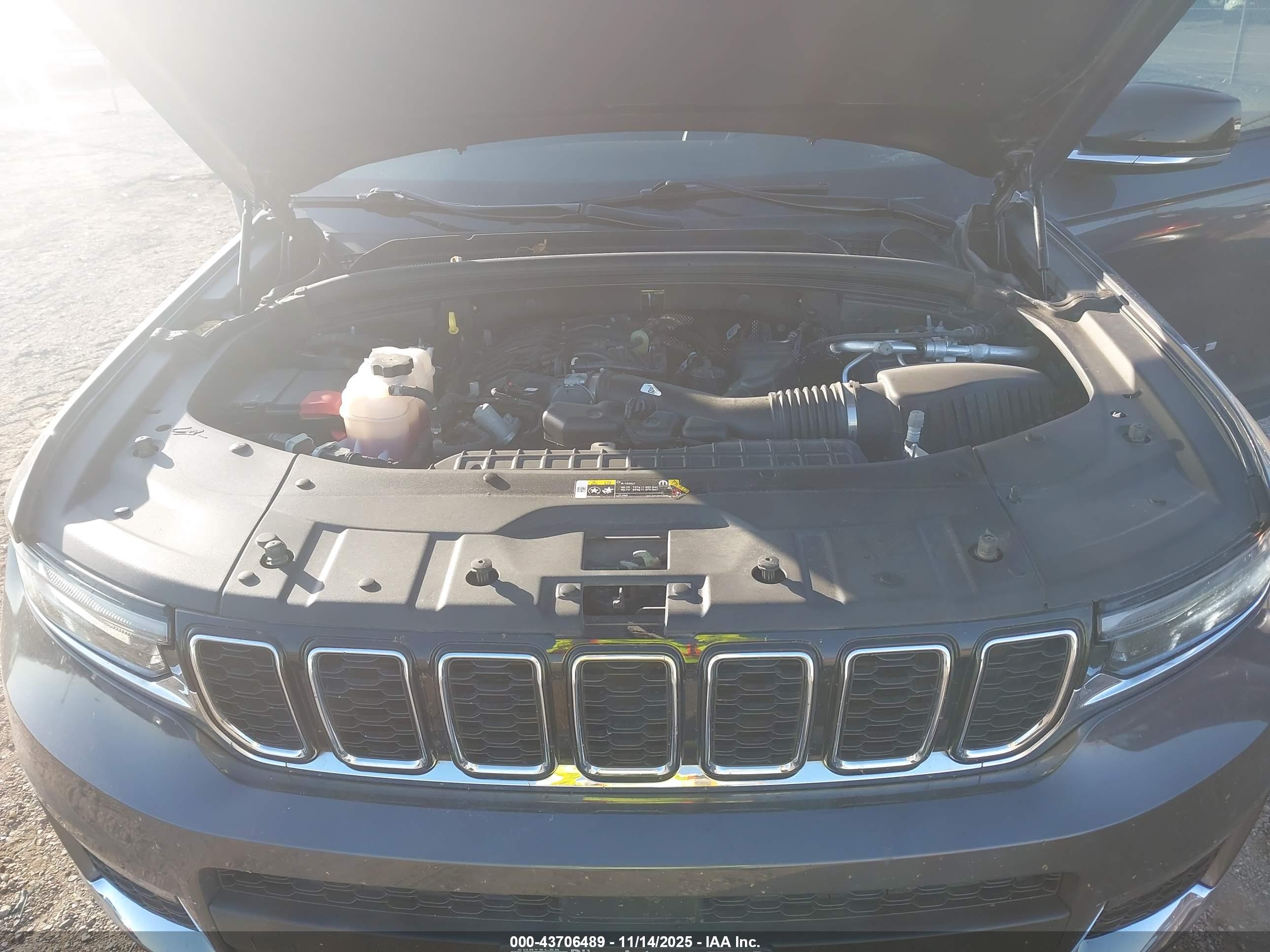 JEEP GRAND image 10