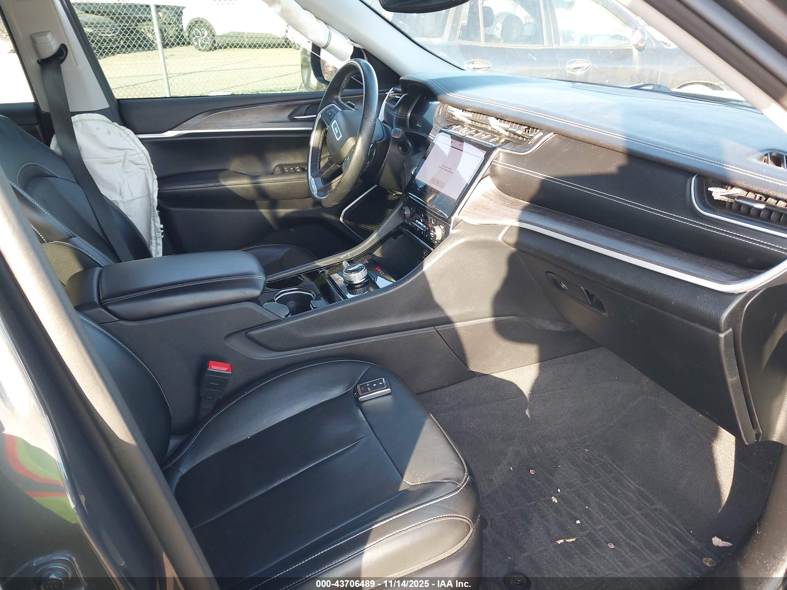 JEEP GRAND image 5