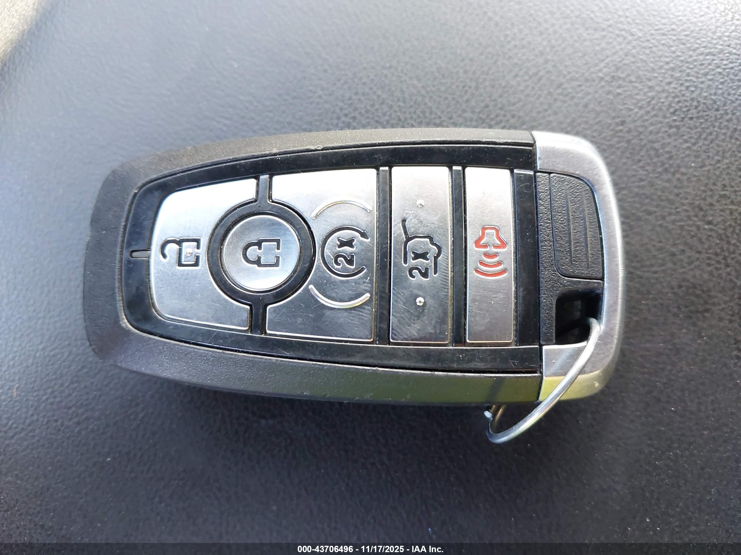 FORD EXPLORER image 11