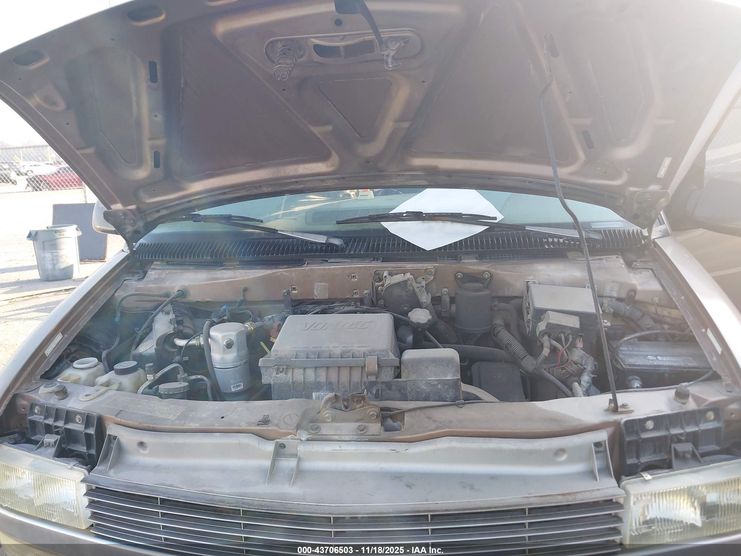 CHEVROLET ASTRO image 10