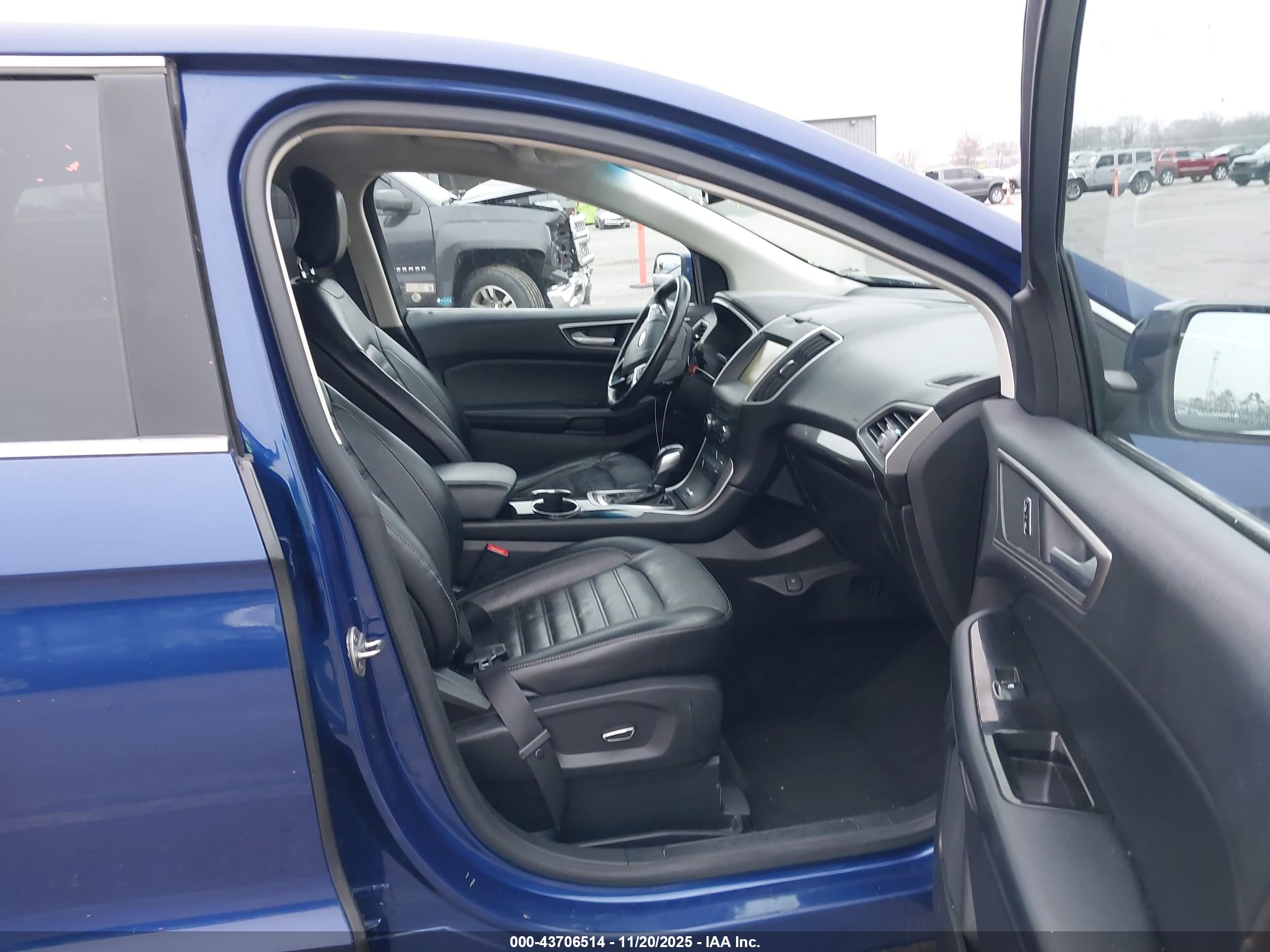 FORD EDGE image 5