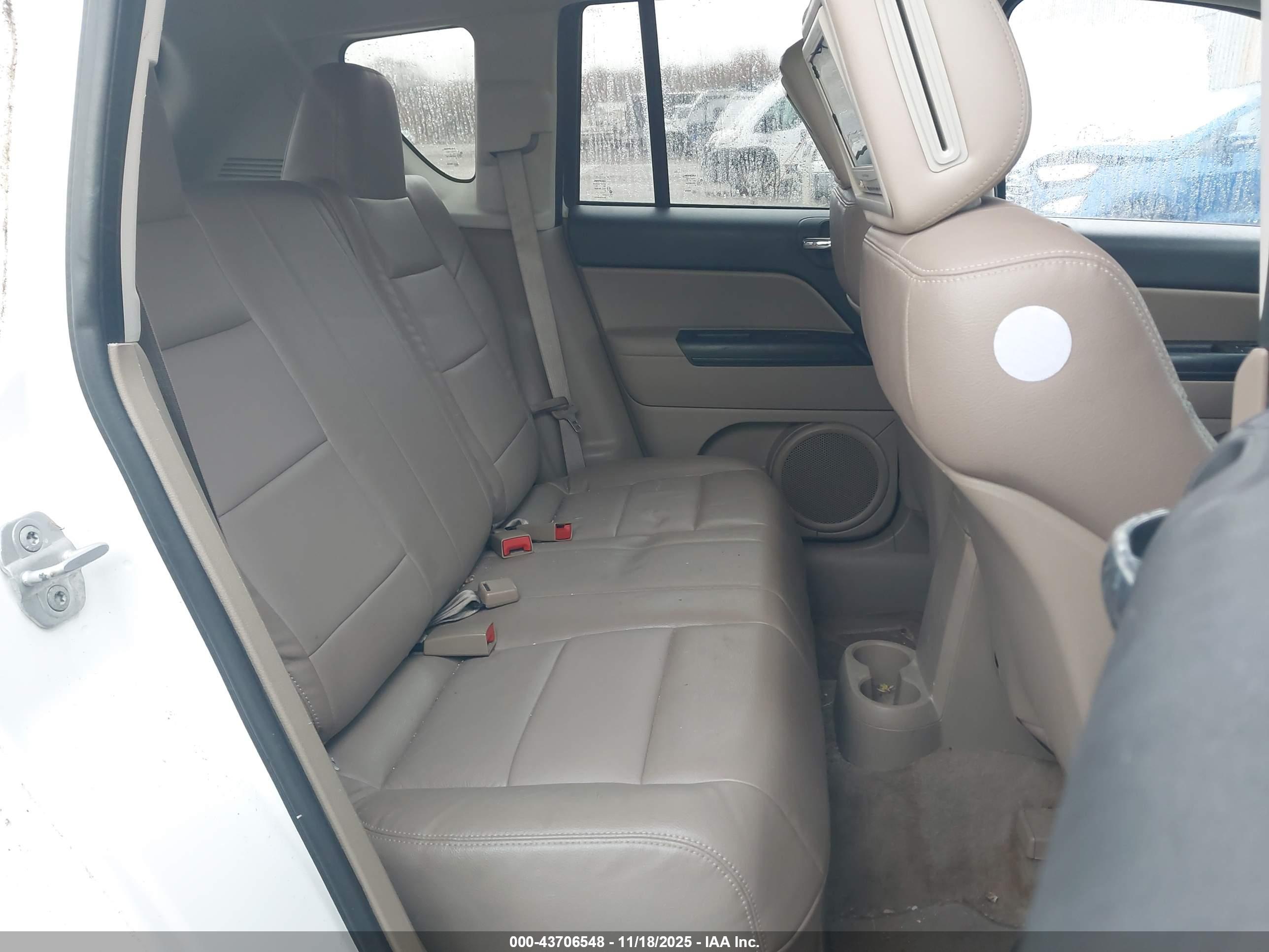 JEEP COMPASS image 8