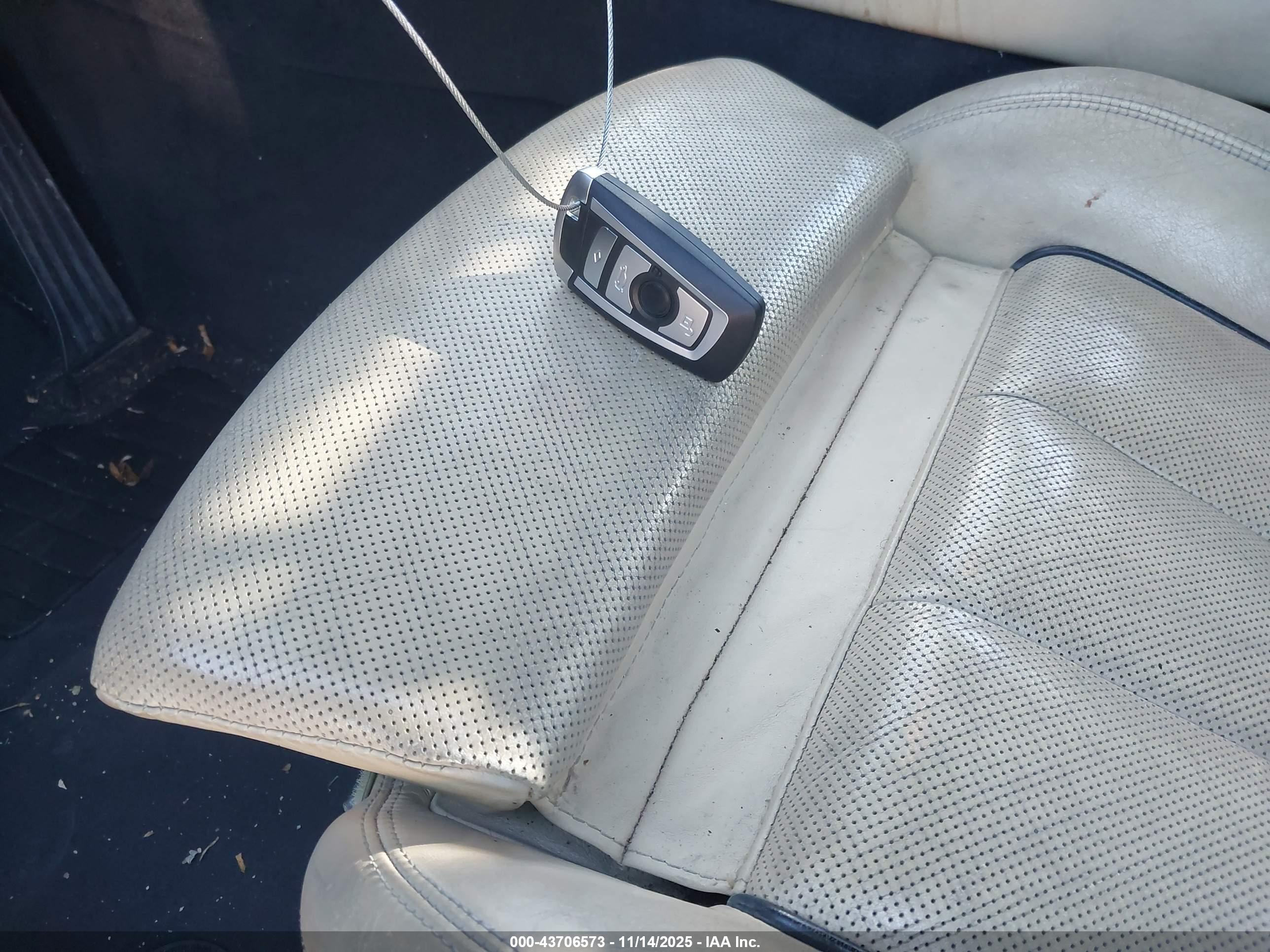 BMW 650I image 11