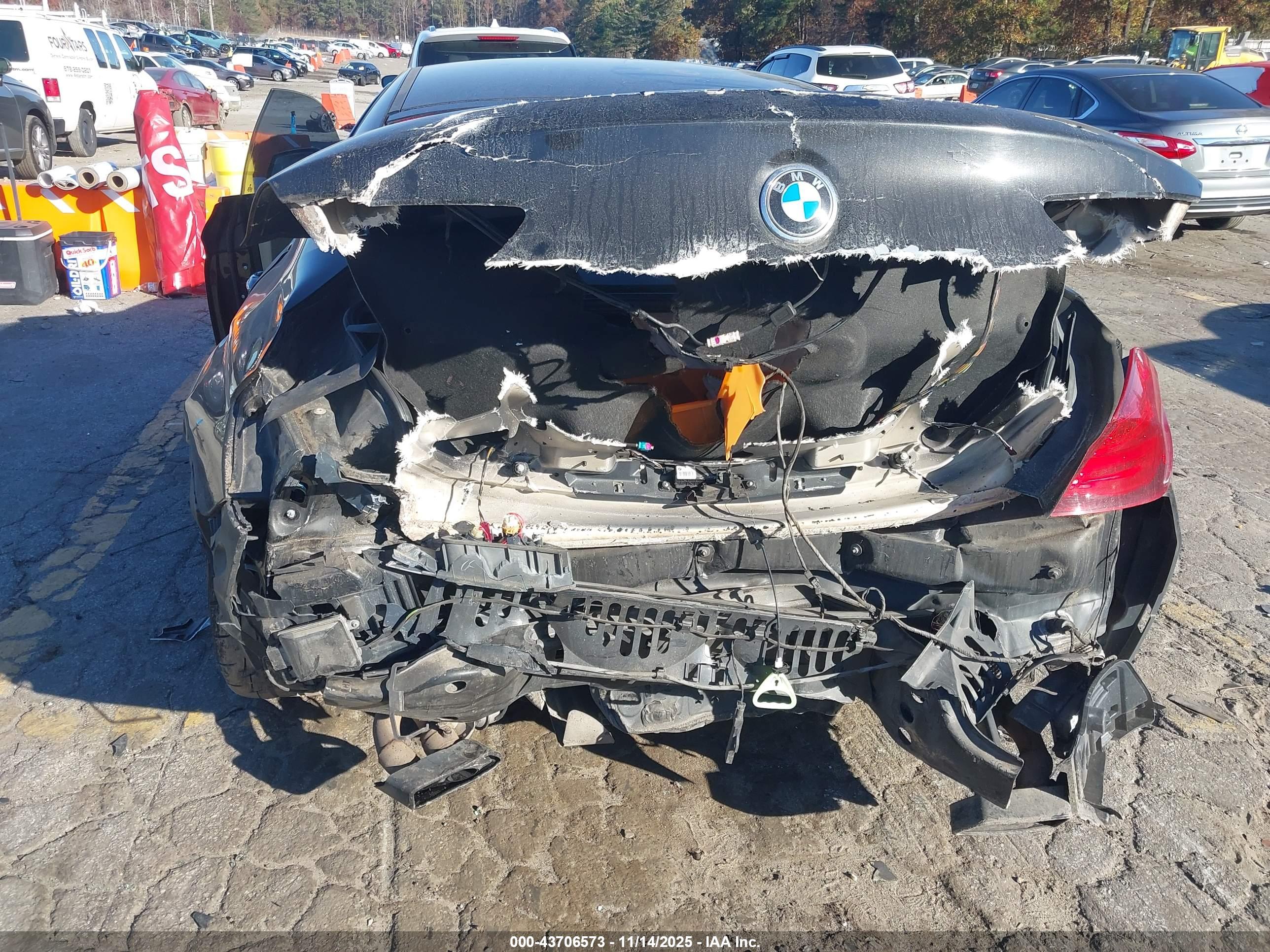 BMW 650I image 6