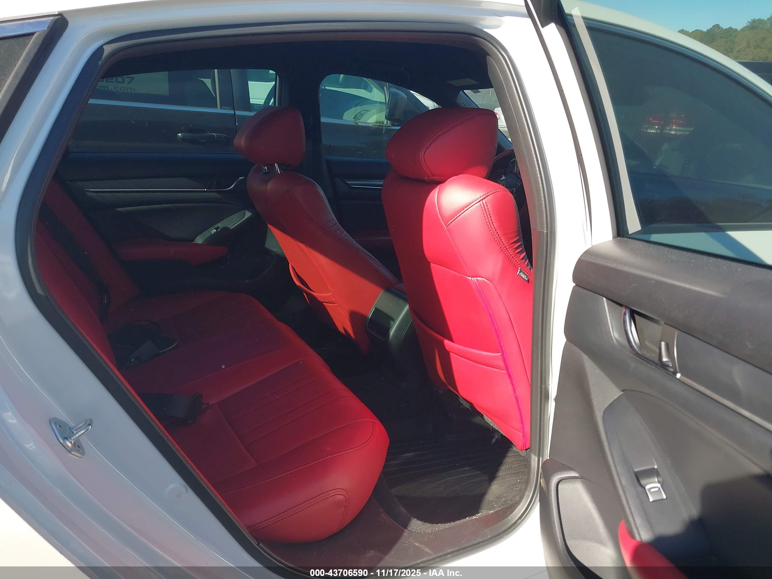 HONDA ACCORD image 8