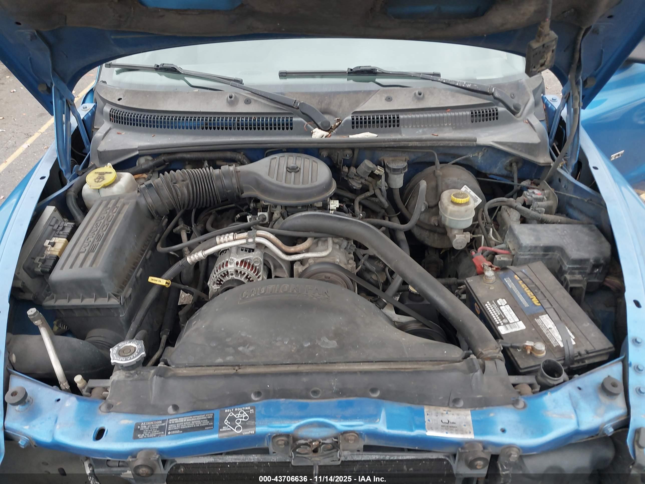 DODGE DAKOTA image 10