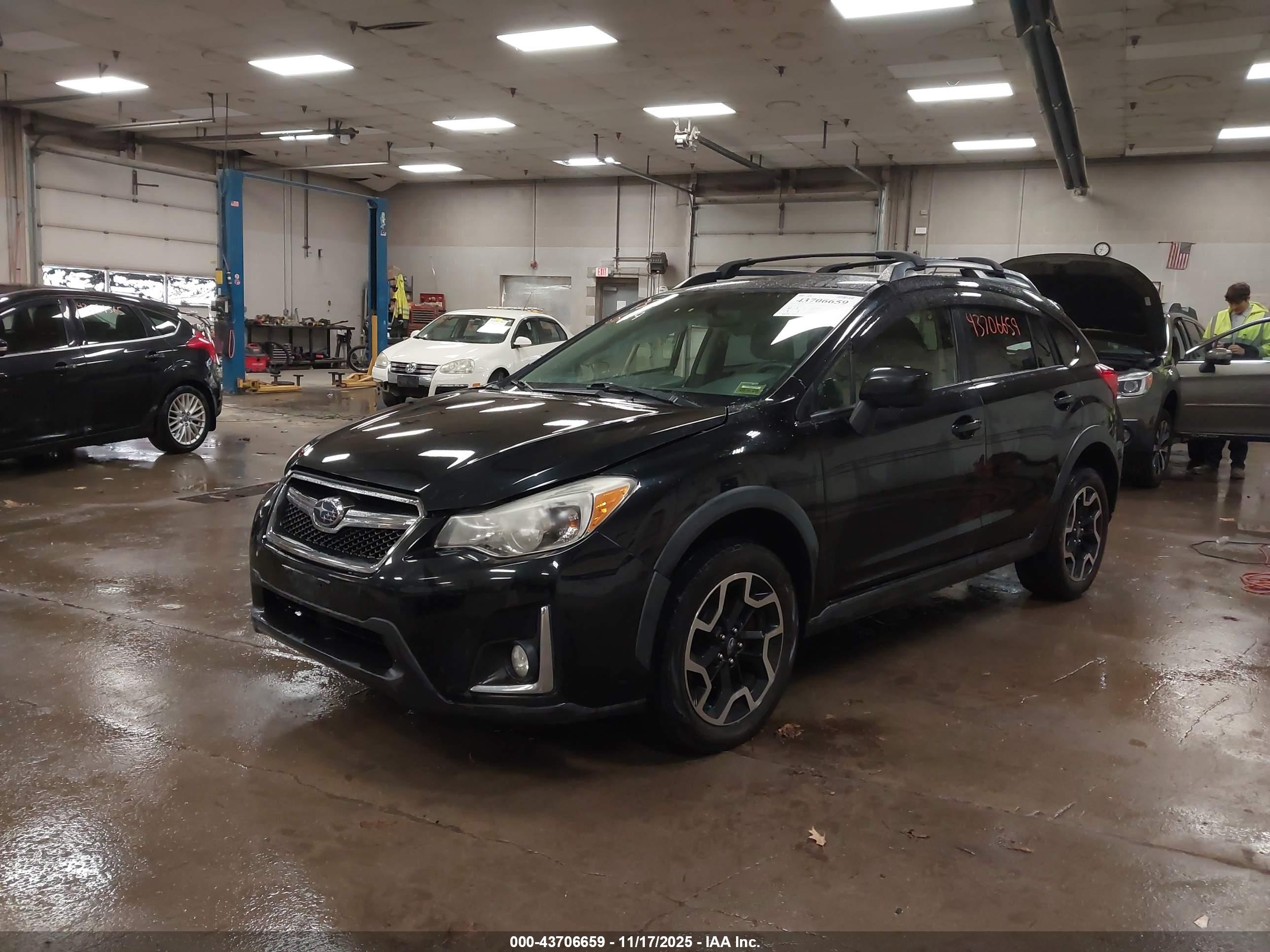 SUBARU CROSSTREK image 2