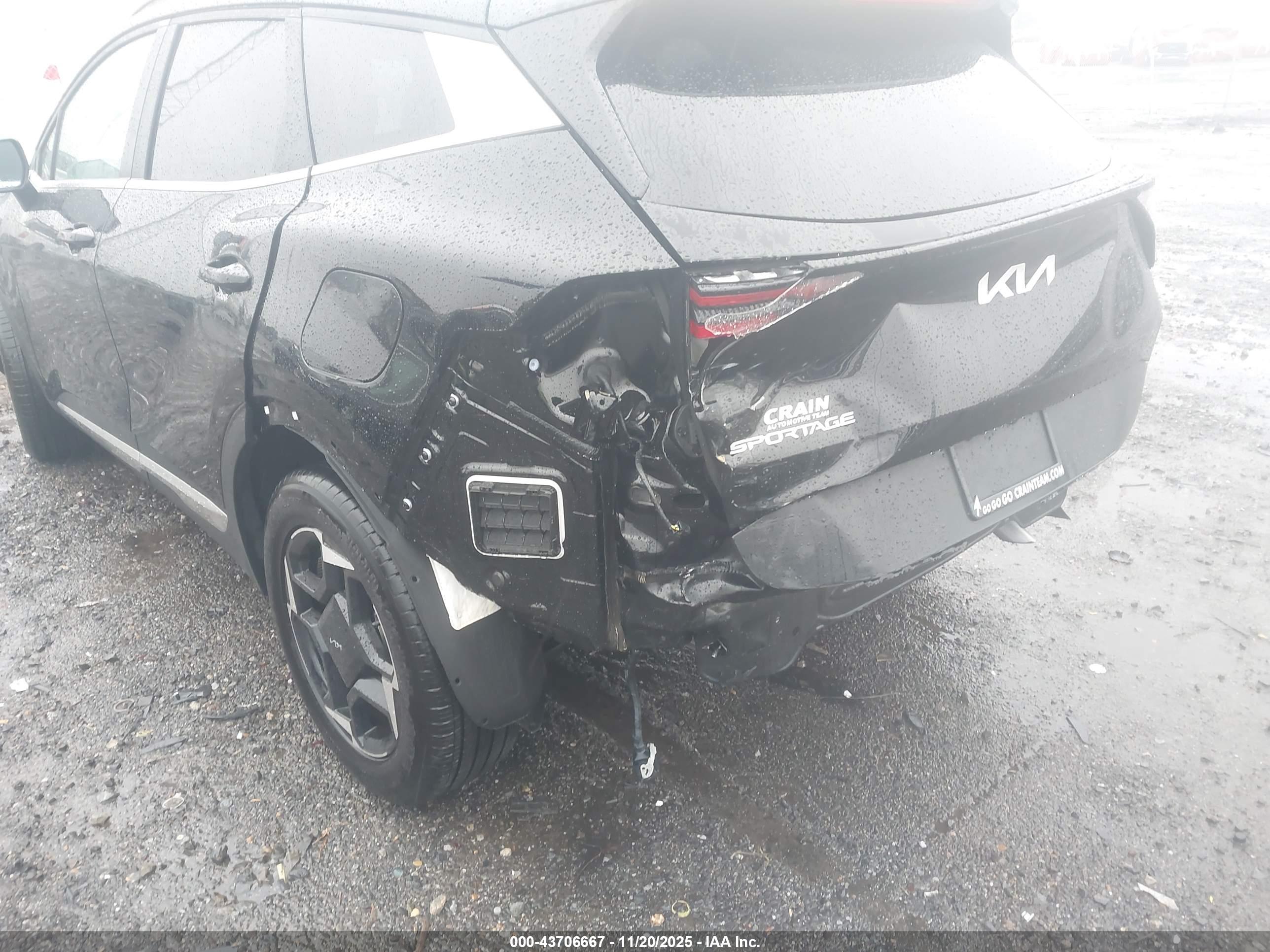 KIA SPORTAGE image 6