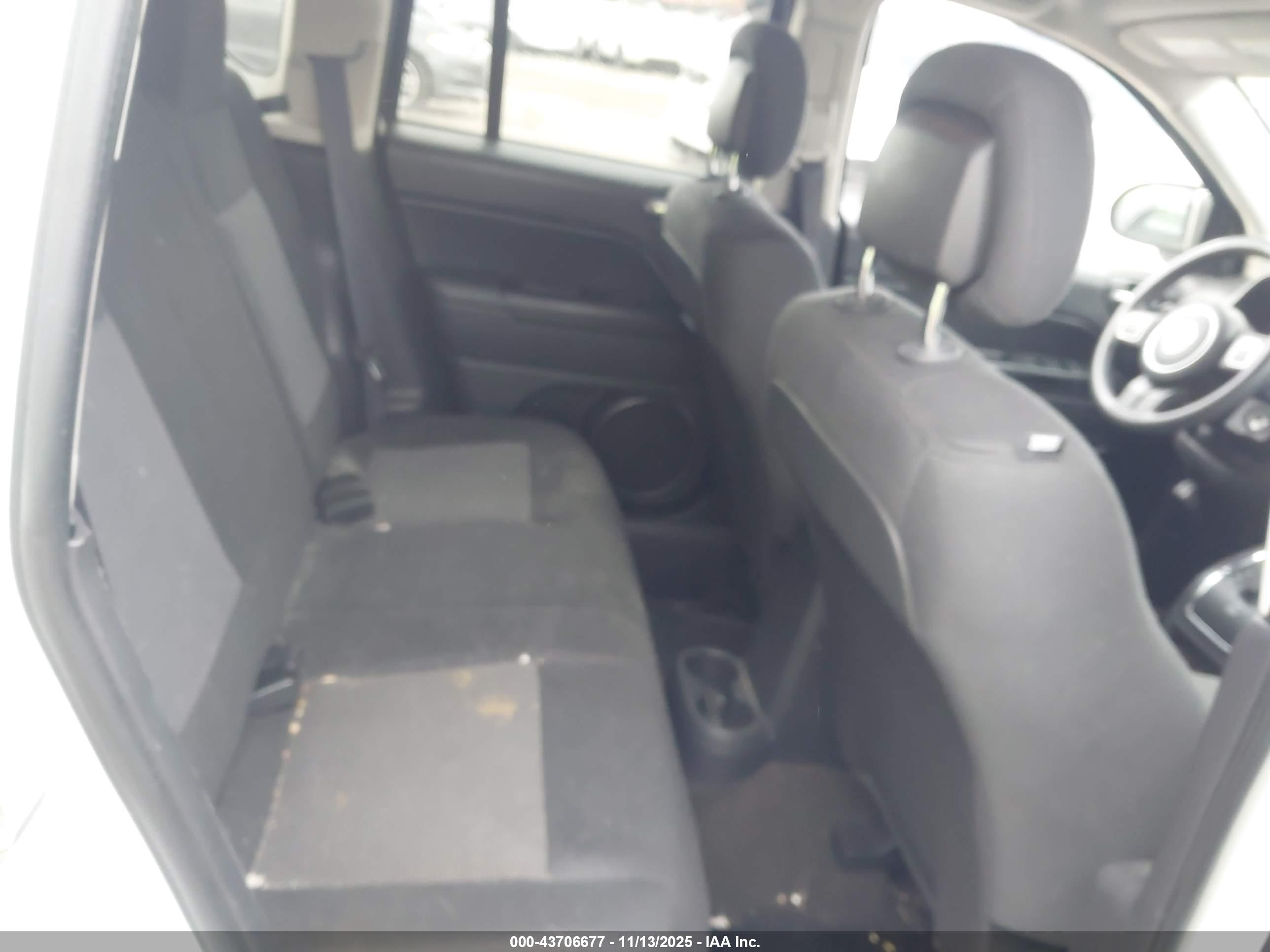JEEP COMPASS image 8