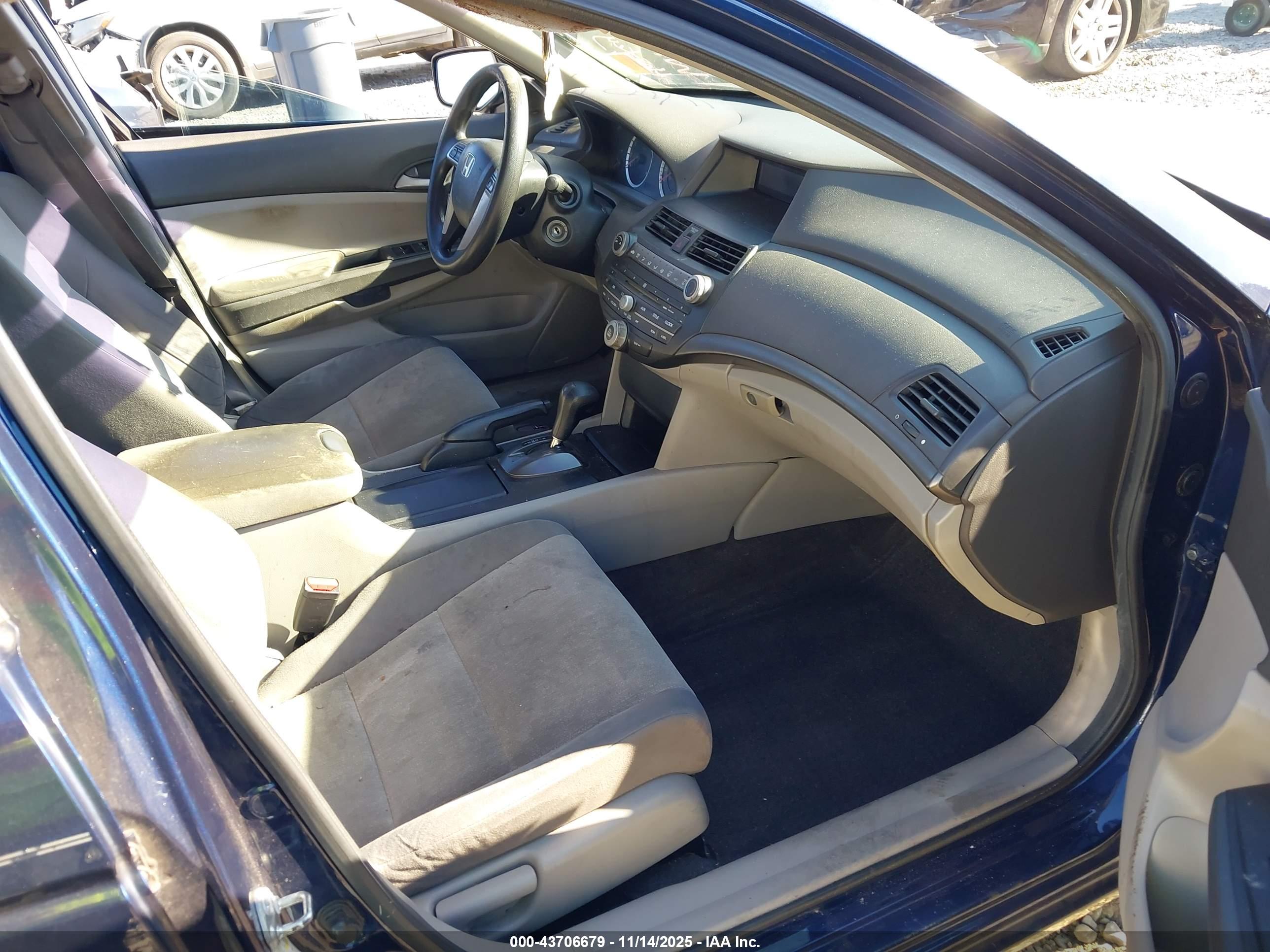 HONDA ACCORD image 5
