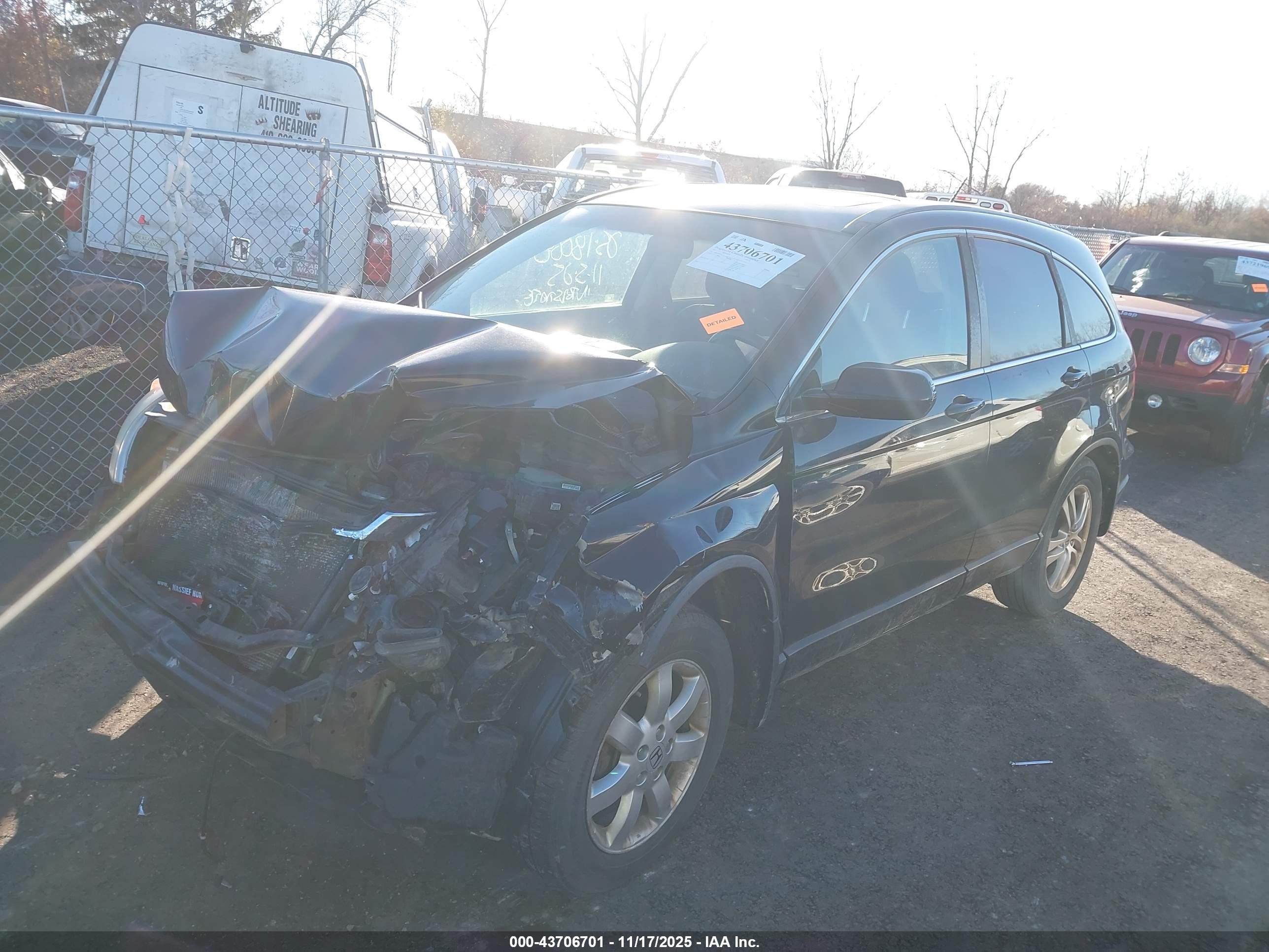 HONDA CR-V image 2