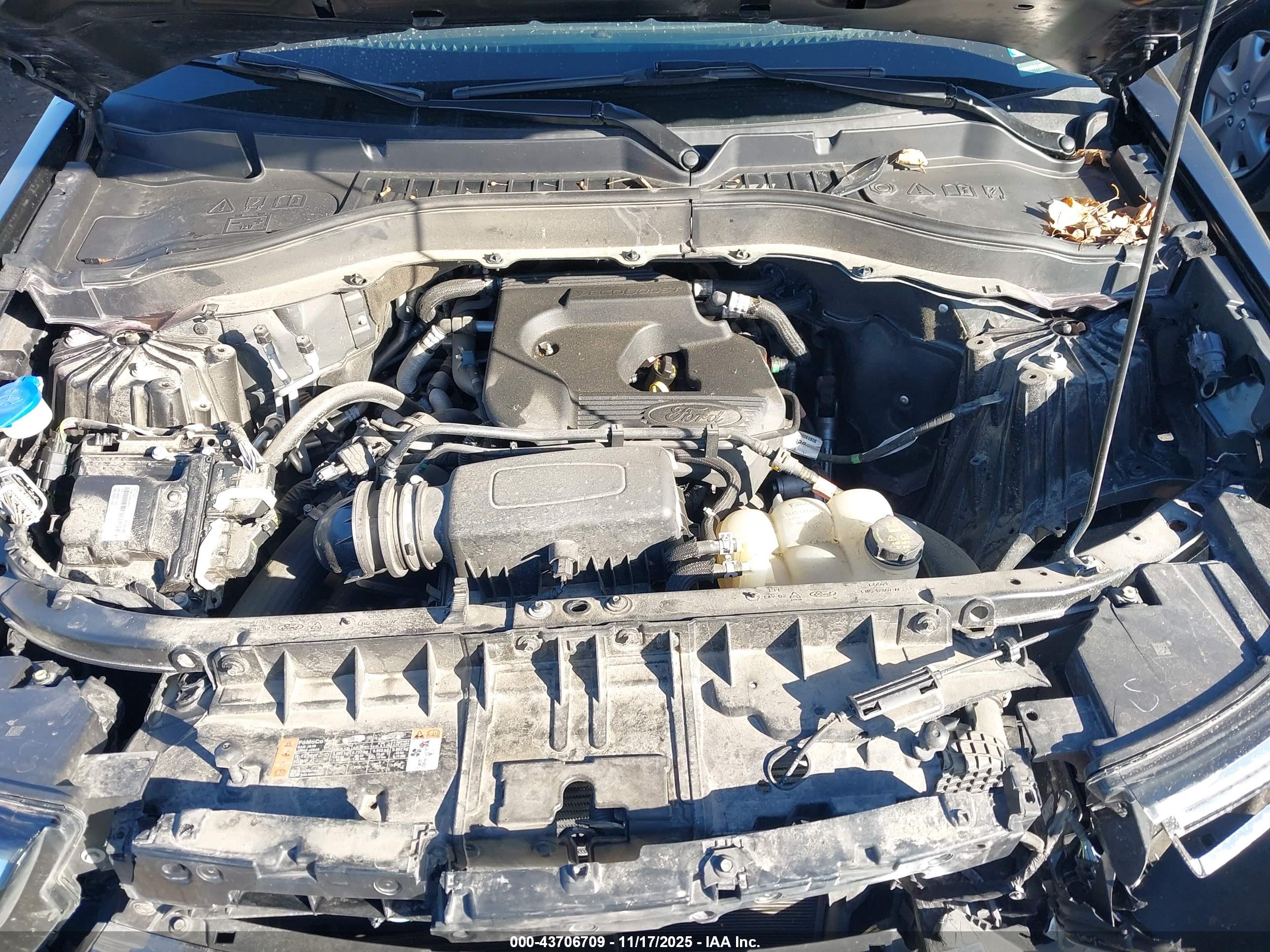 FORD EXPLORER image 10