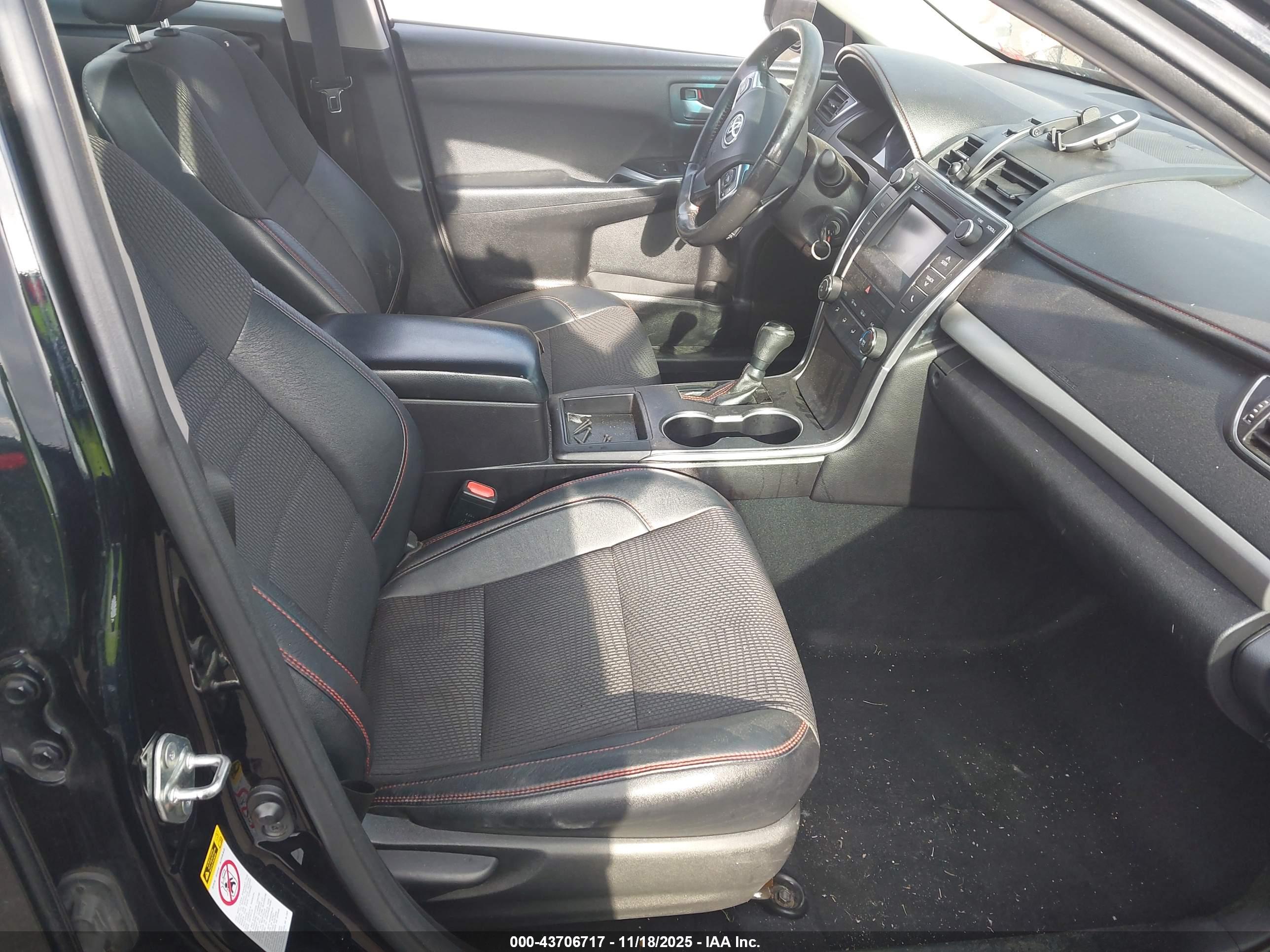 TOYOTA CAMRY image 5