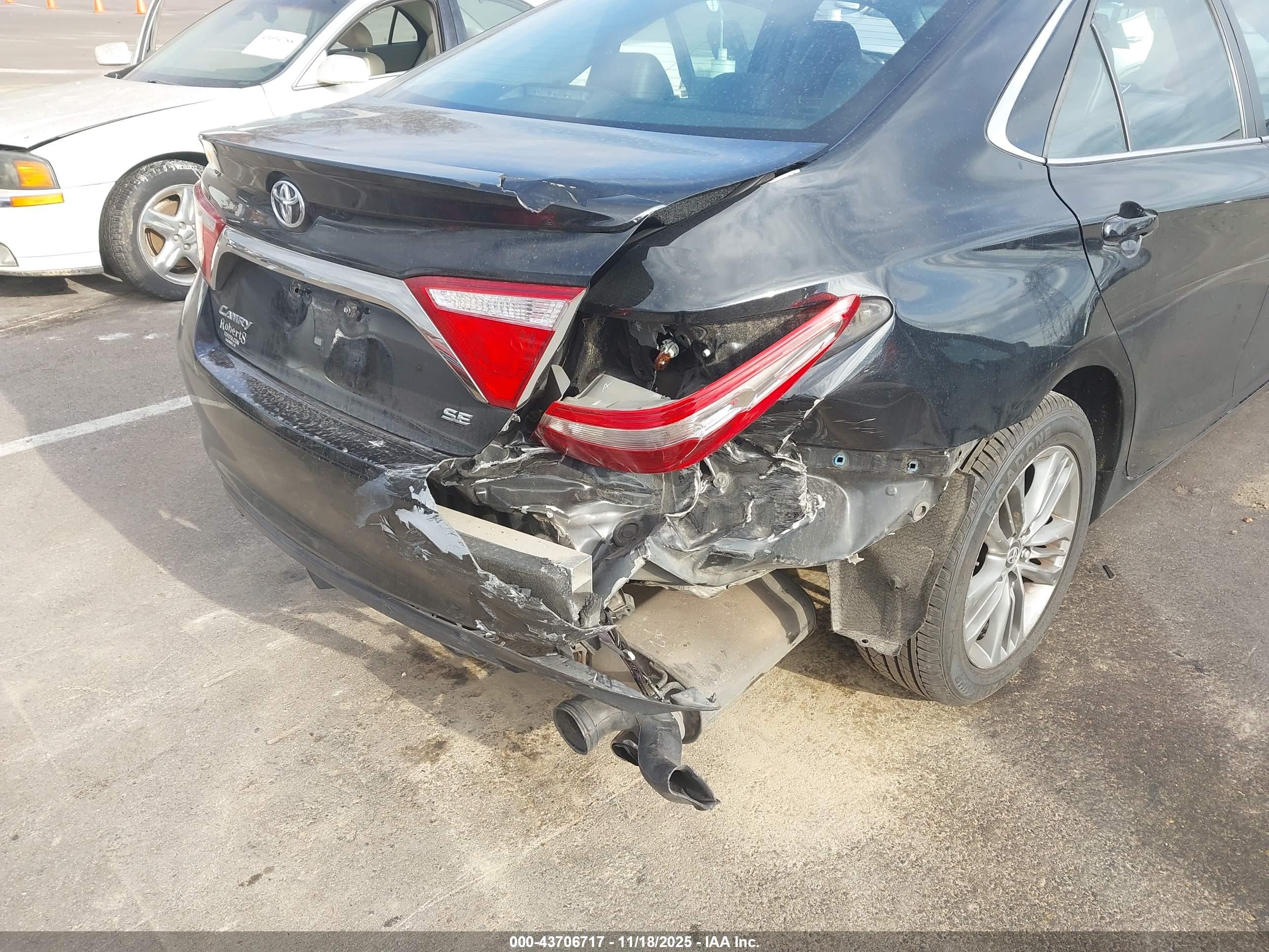 TOYOTA CAMRY image 6