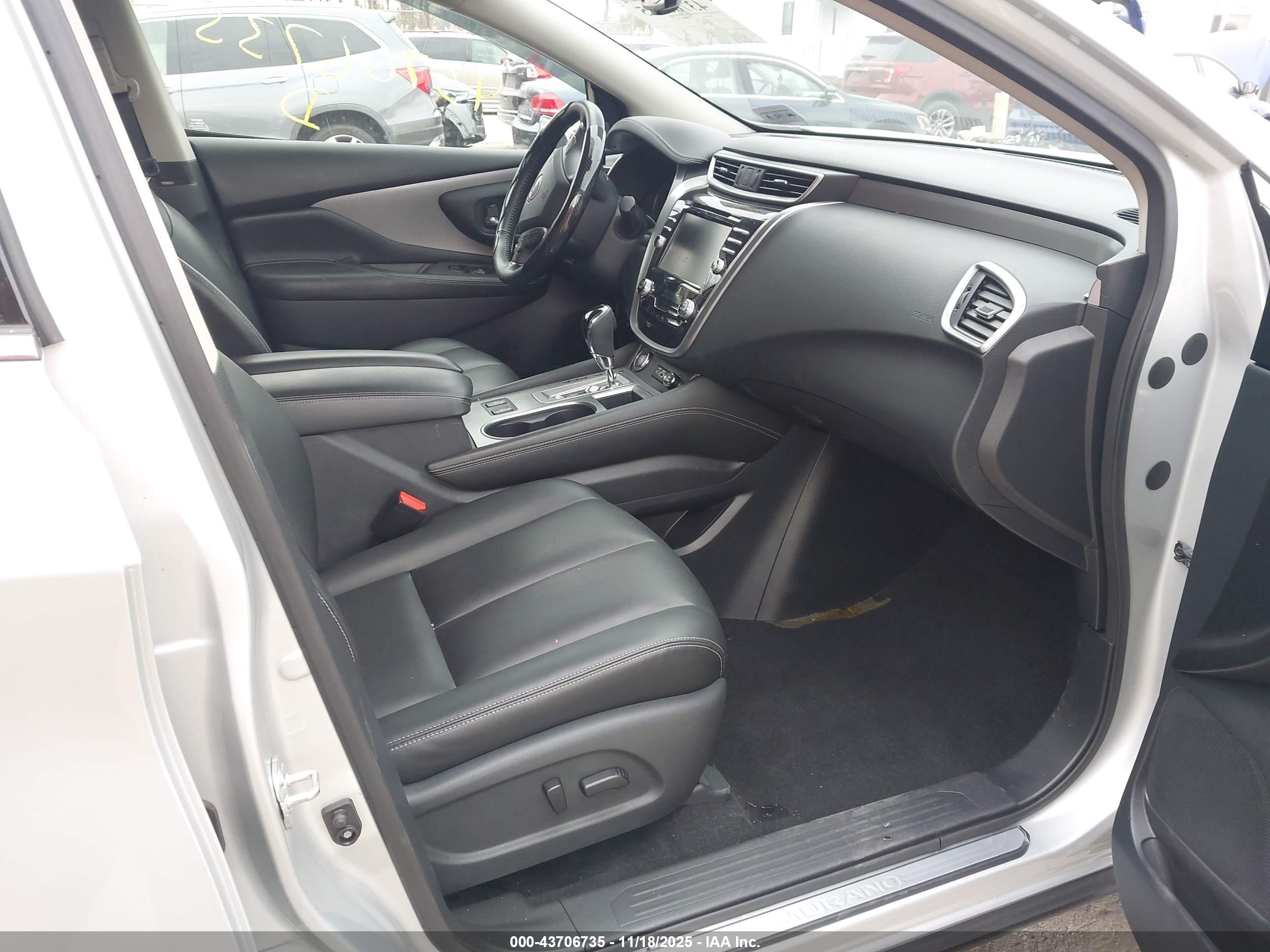 NISSAN MURANO image 5