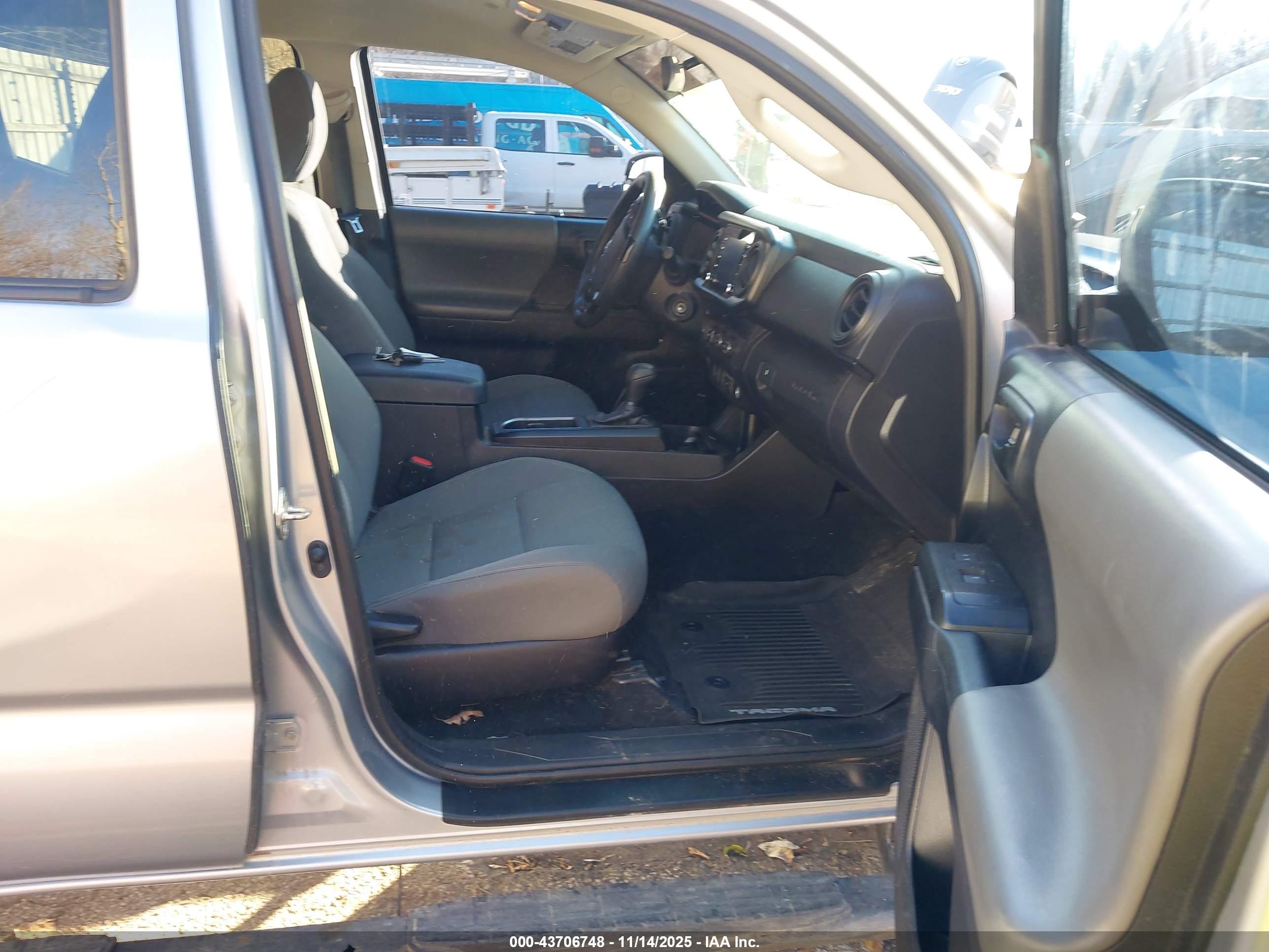 TOYOTA TACOMA image 5