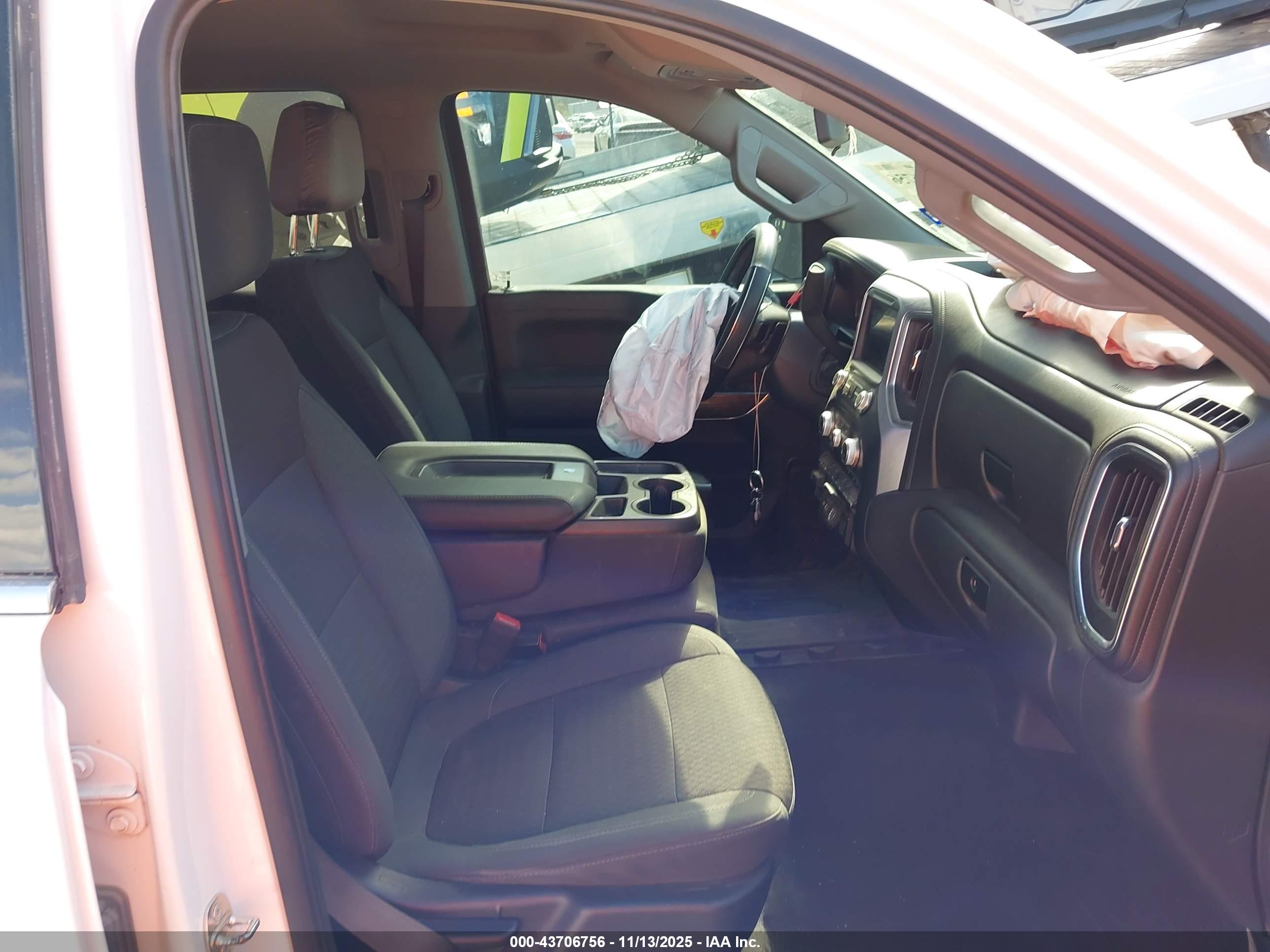 GMC SIERRA image 5