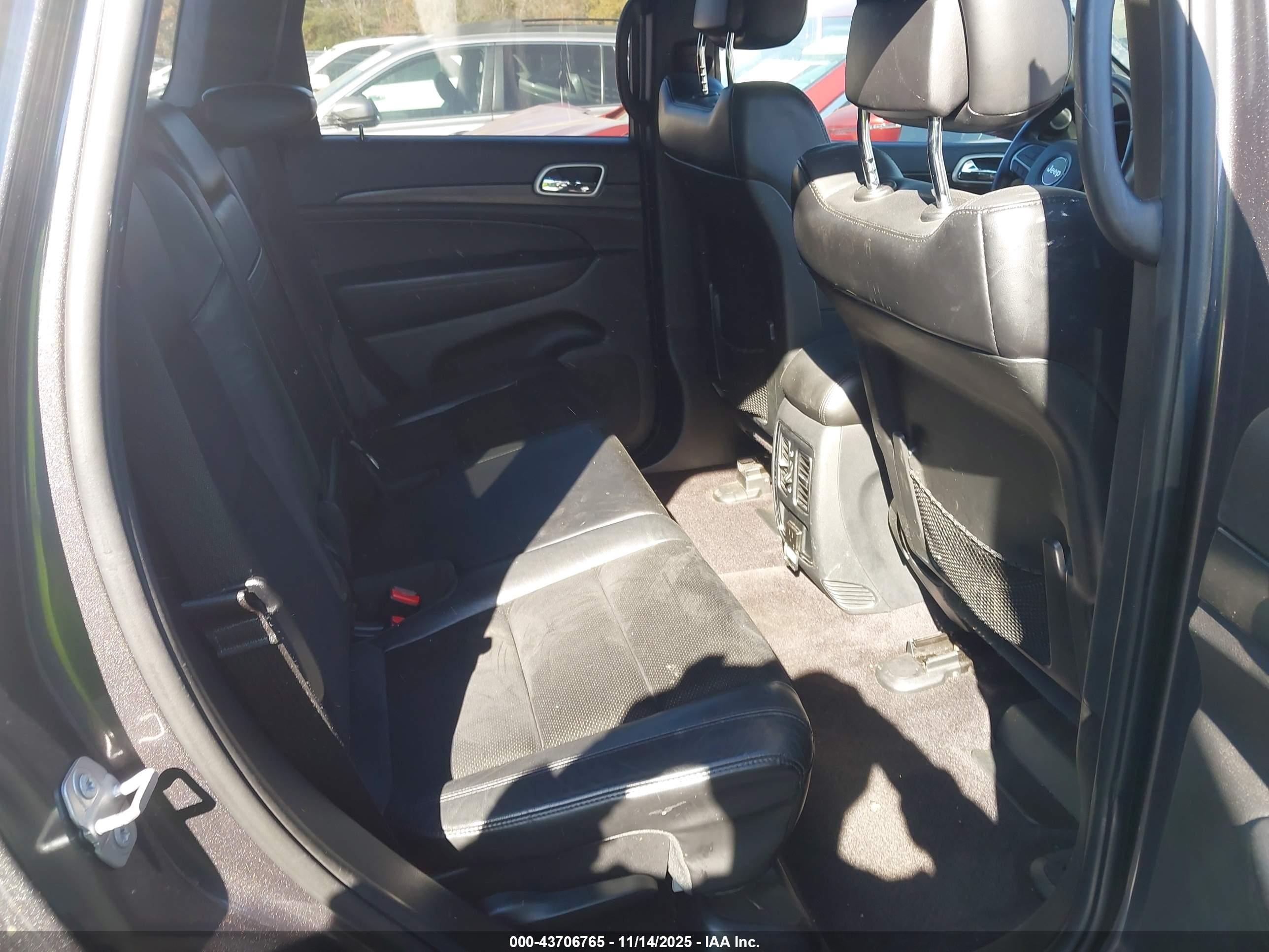 JEEP GRAND image 8