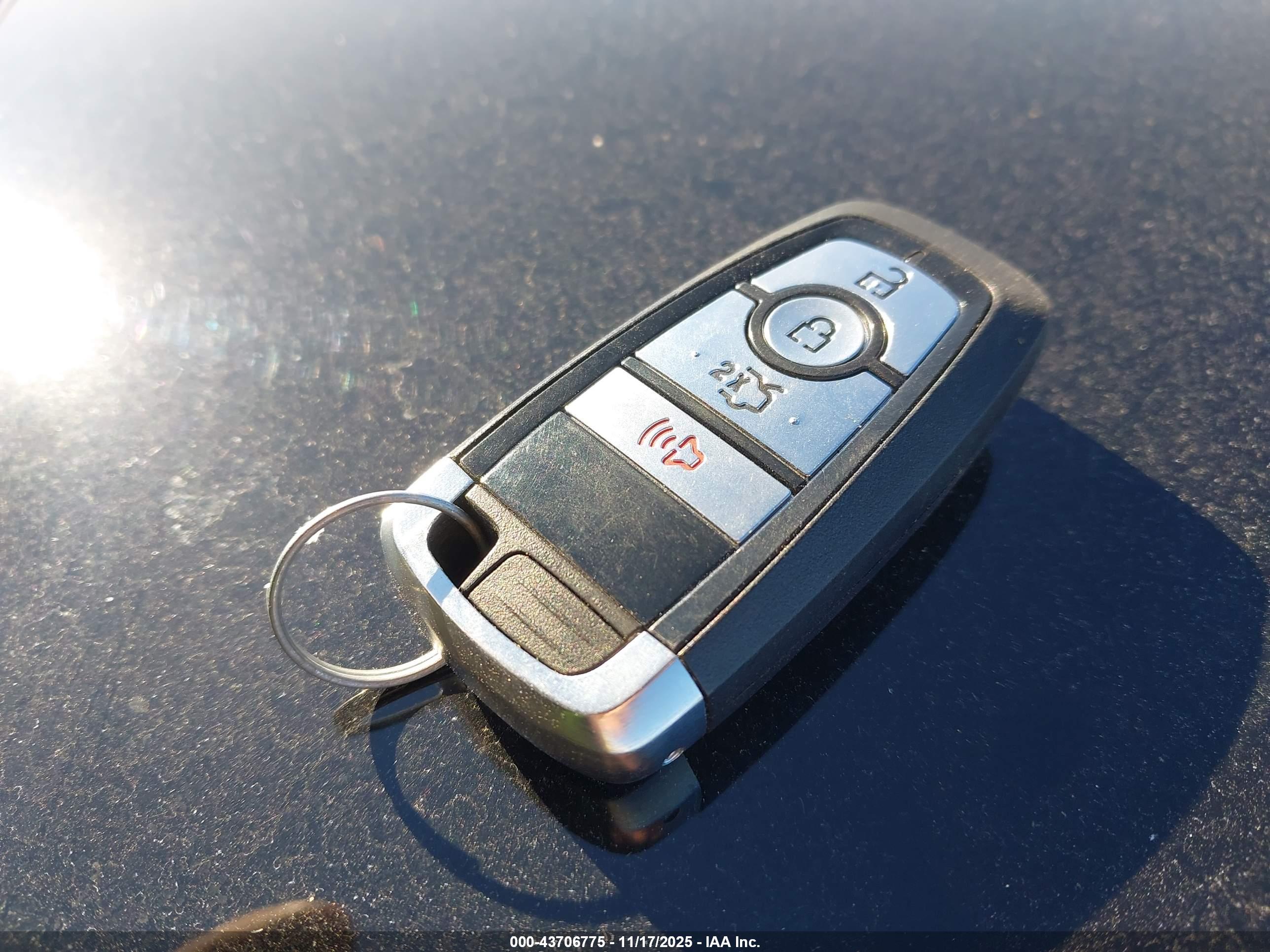 FORD MUSTANG image 11