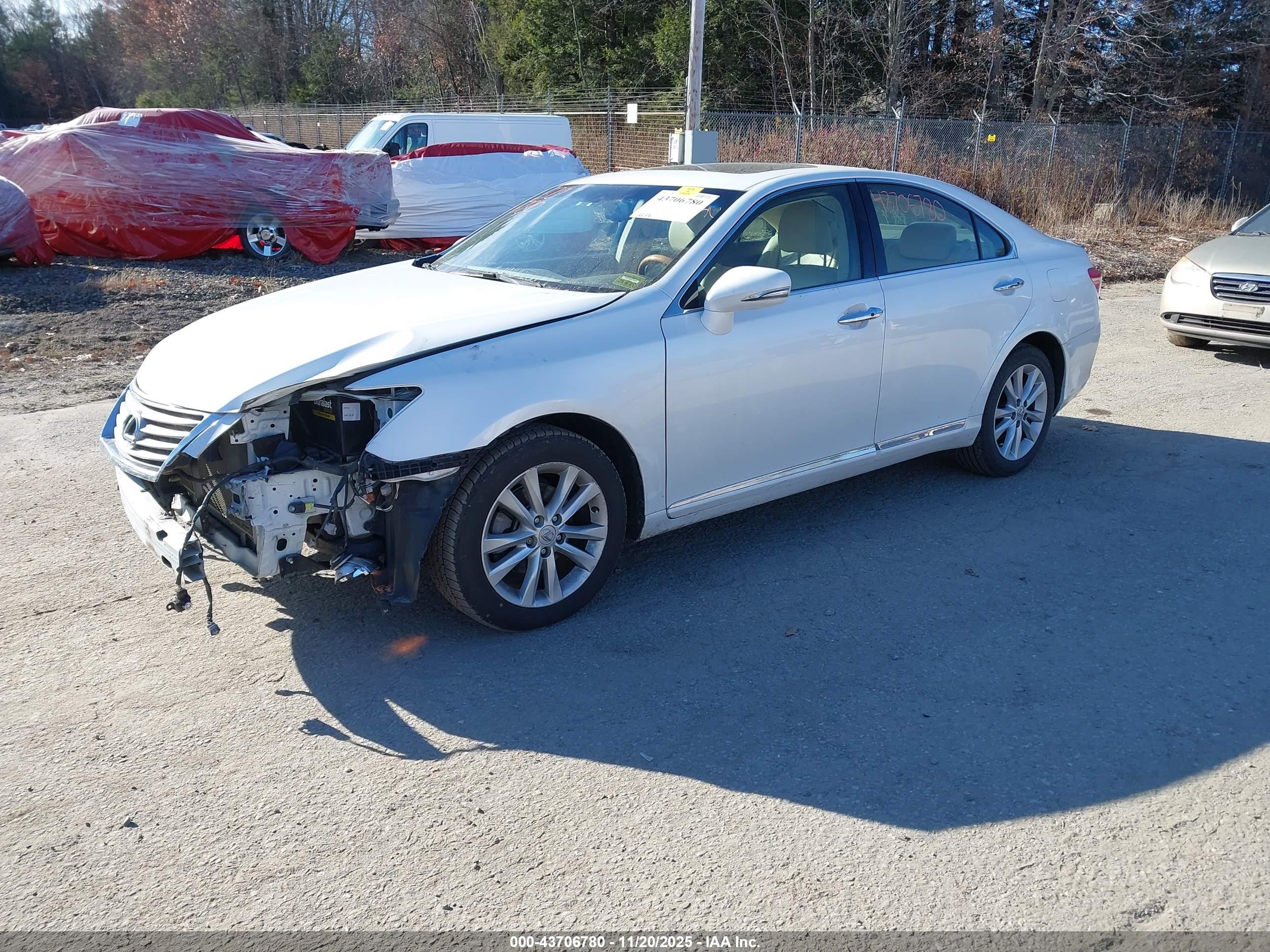 LEXUS ES image 2