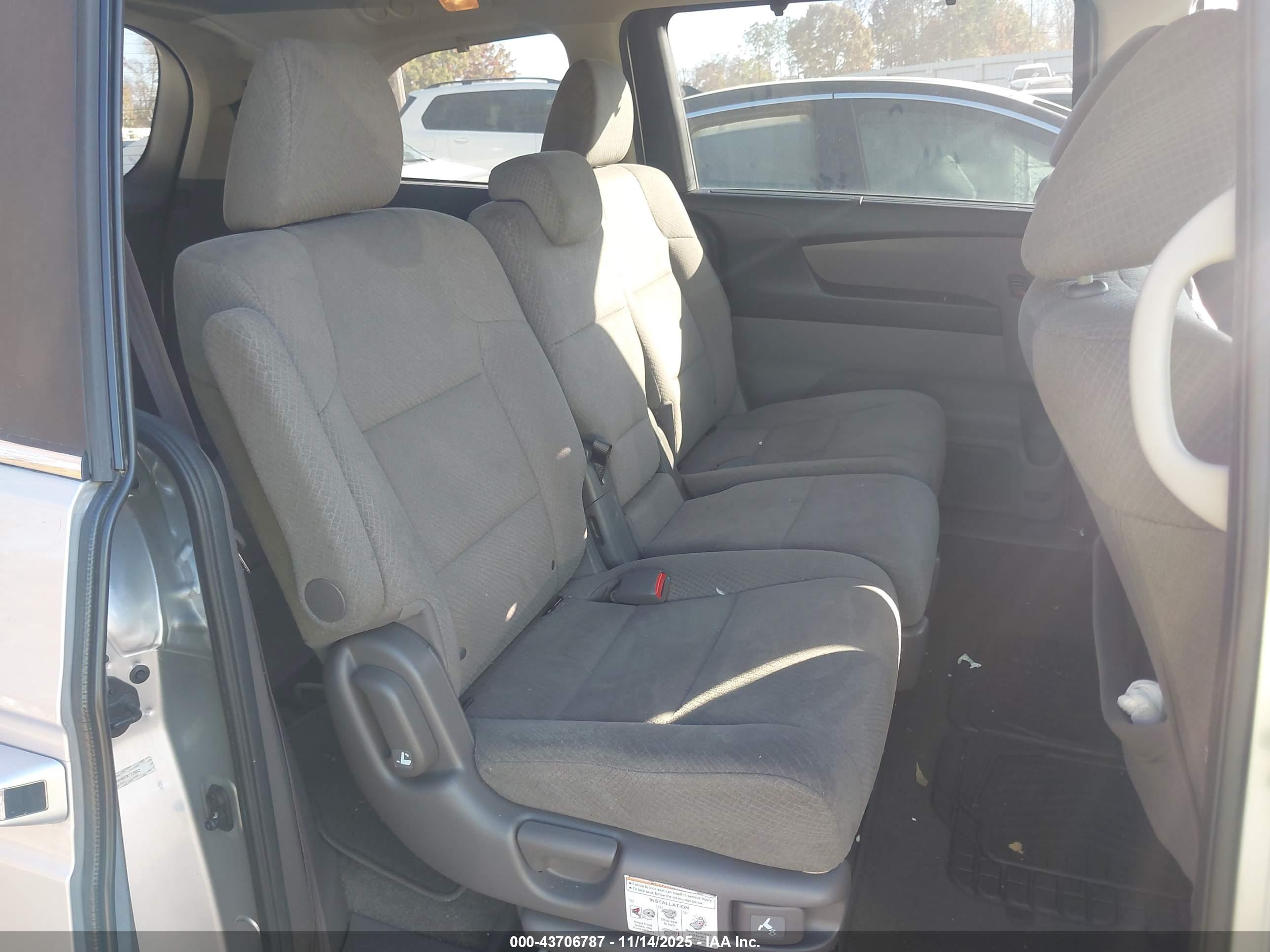 HONDA ODYSSEY image 8