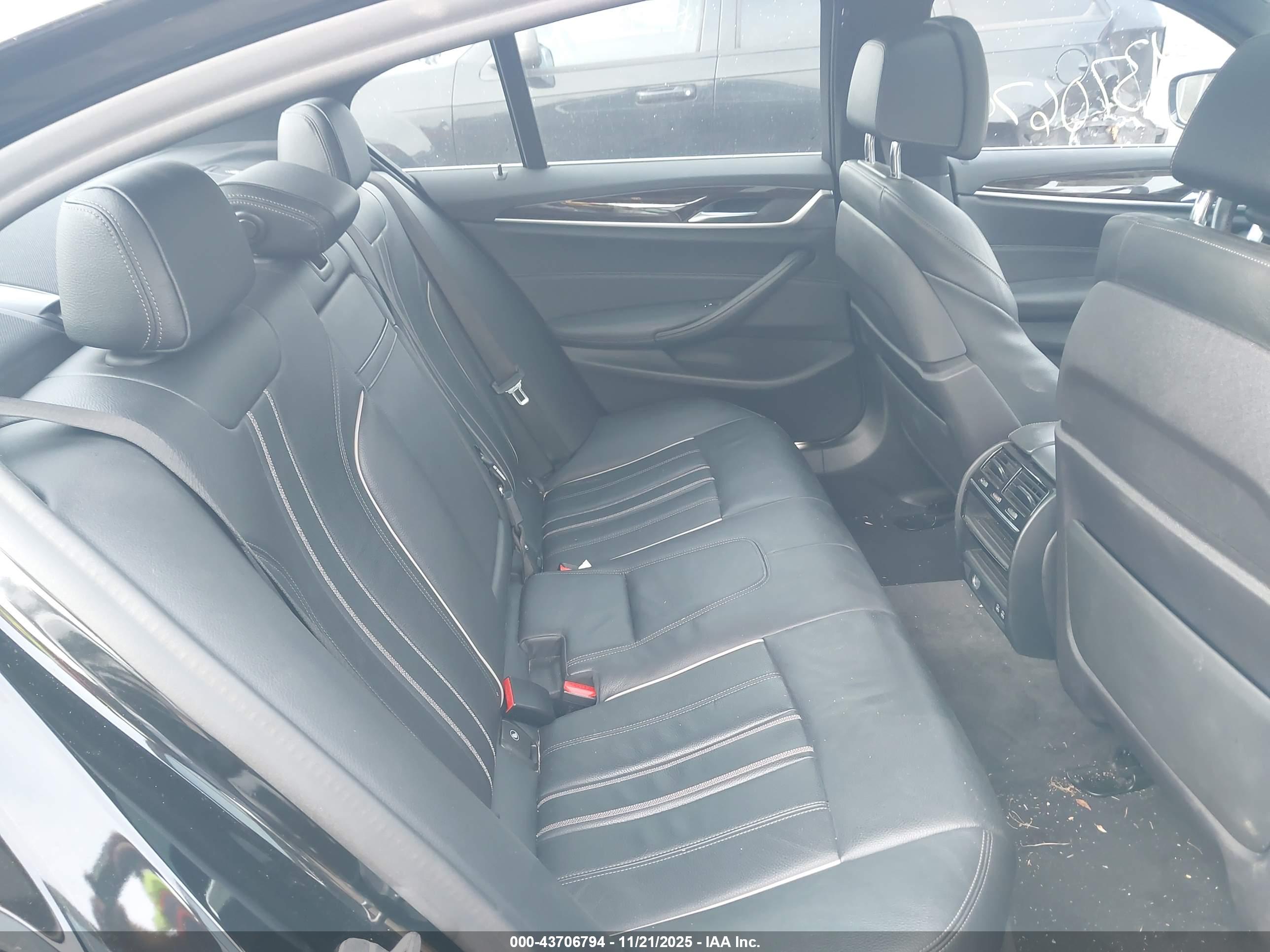 BMW 530I image 8