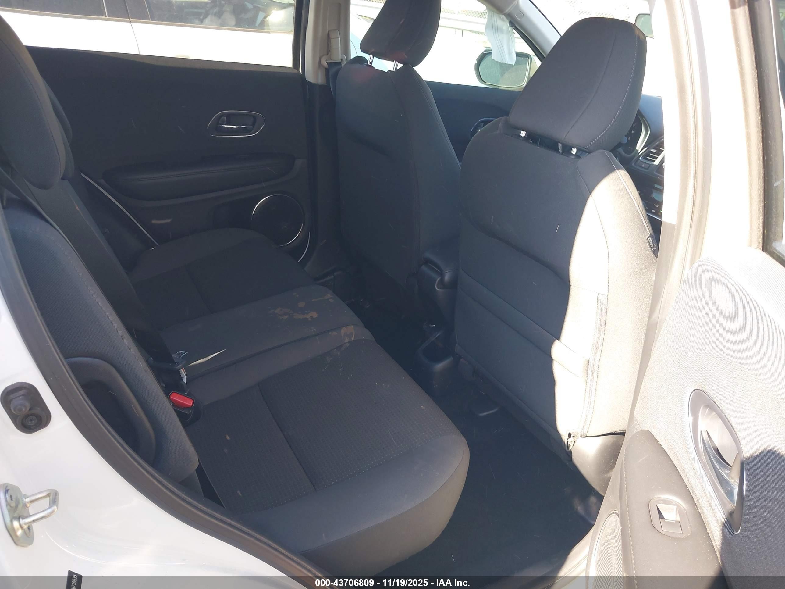 HONDA HR-V image 8