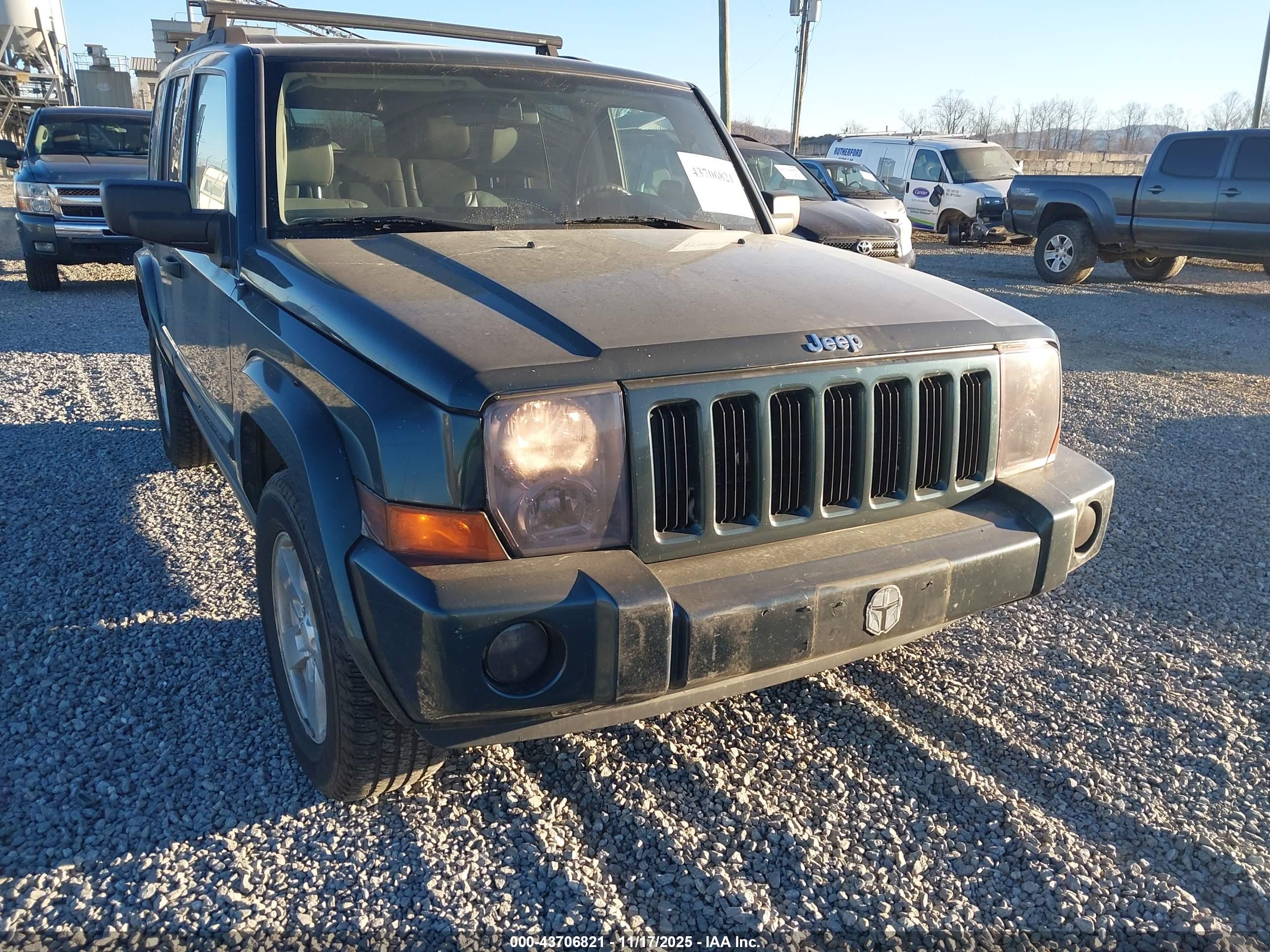 JEEP COMMANDER image 6