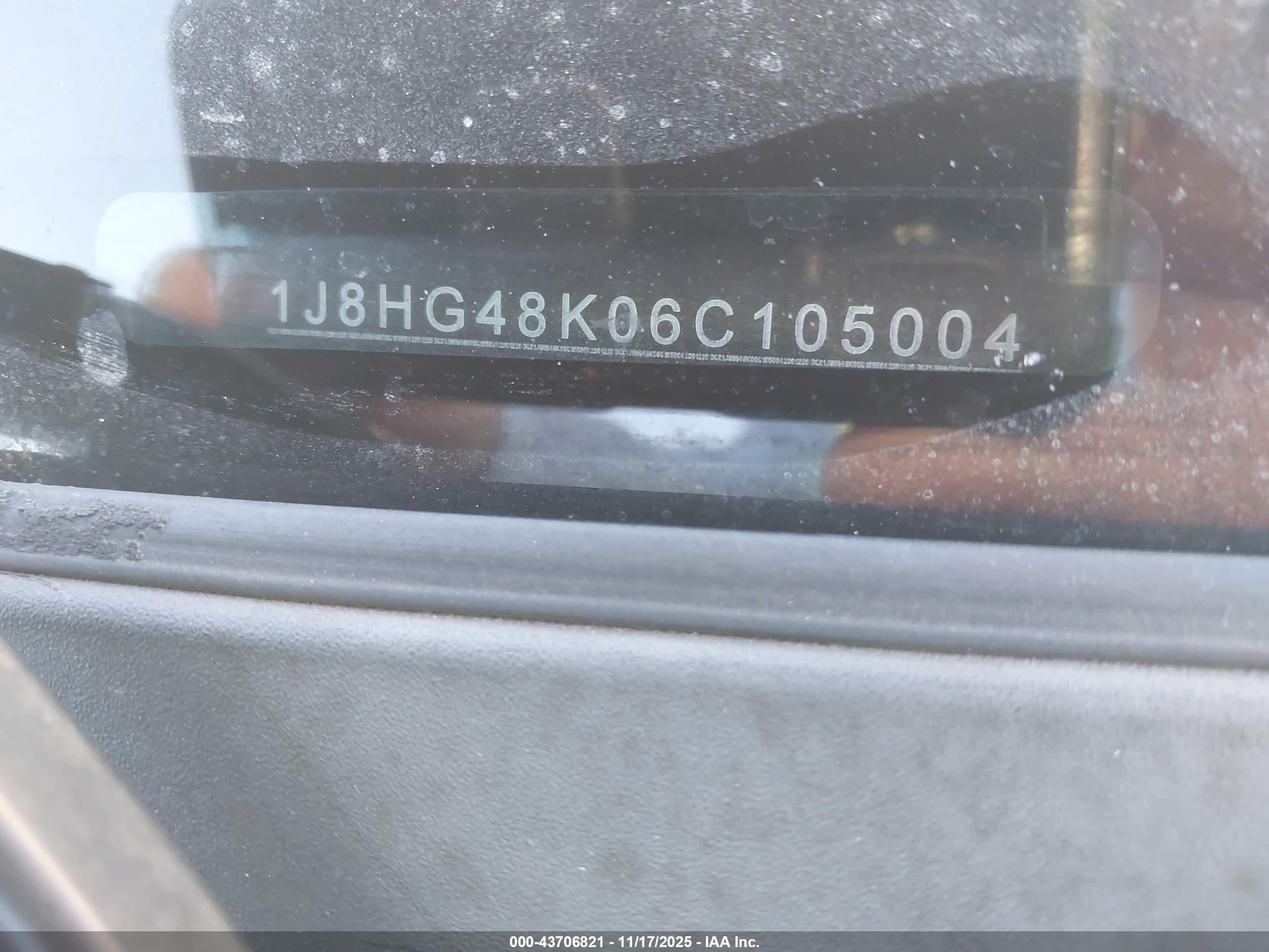JEEP COMMANDER image 9