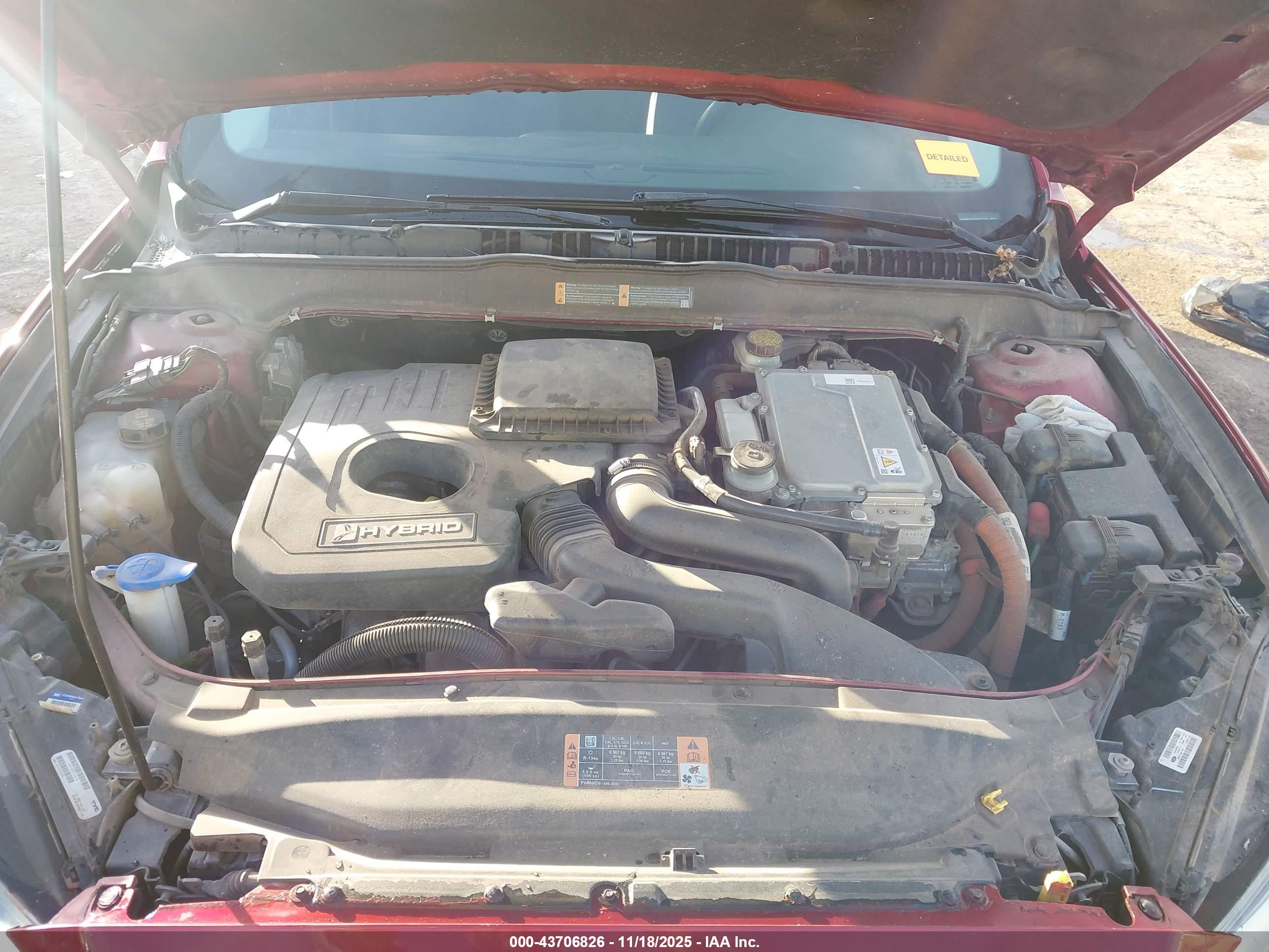 FORD FUSION image 10