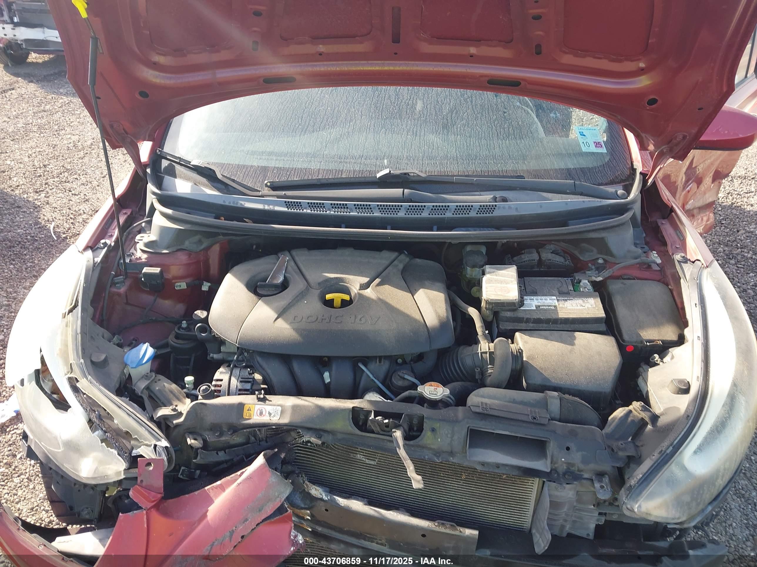 HYUNDAI ELANTRA image 10