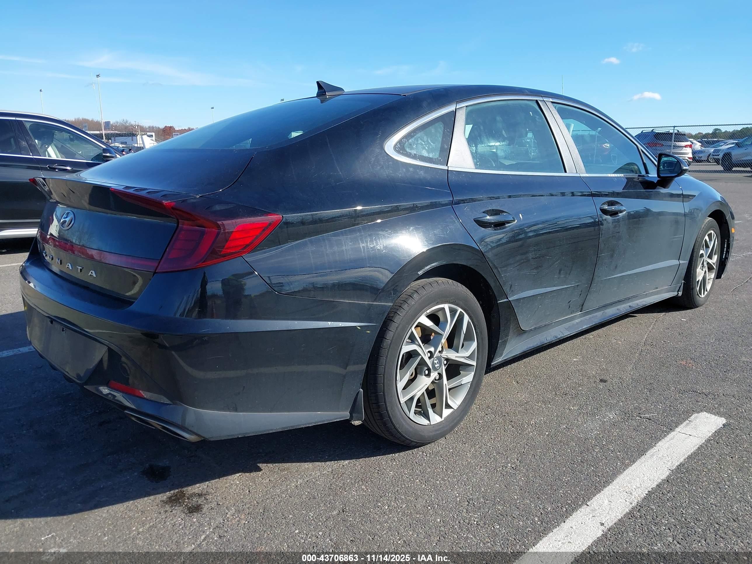 HYUNDAI SONATA image 4