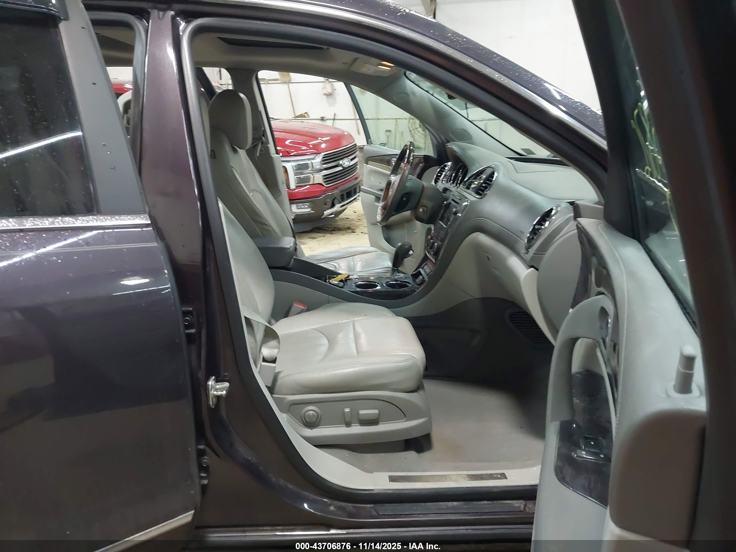 BUICK ENCLAVE image 5