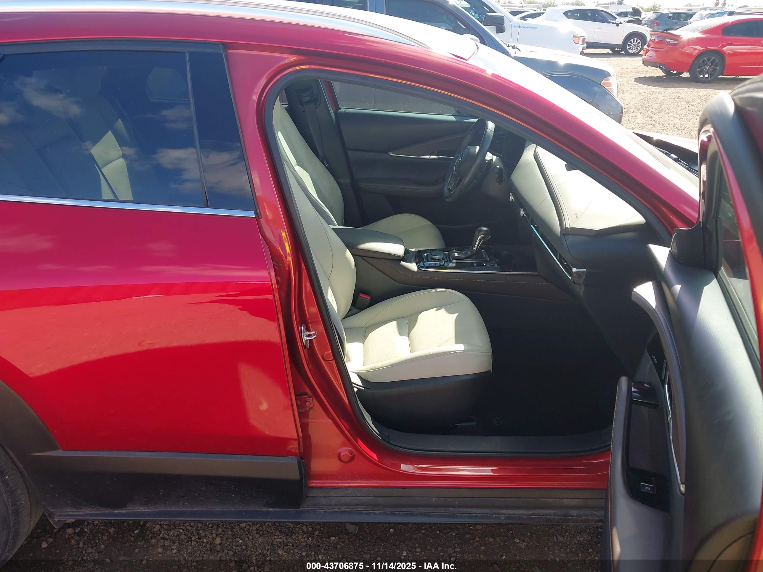 MAZDA CX-30 image 5