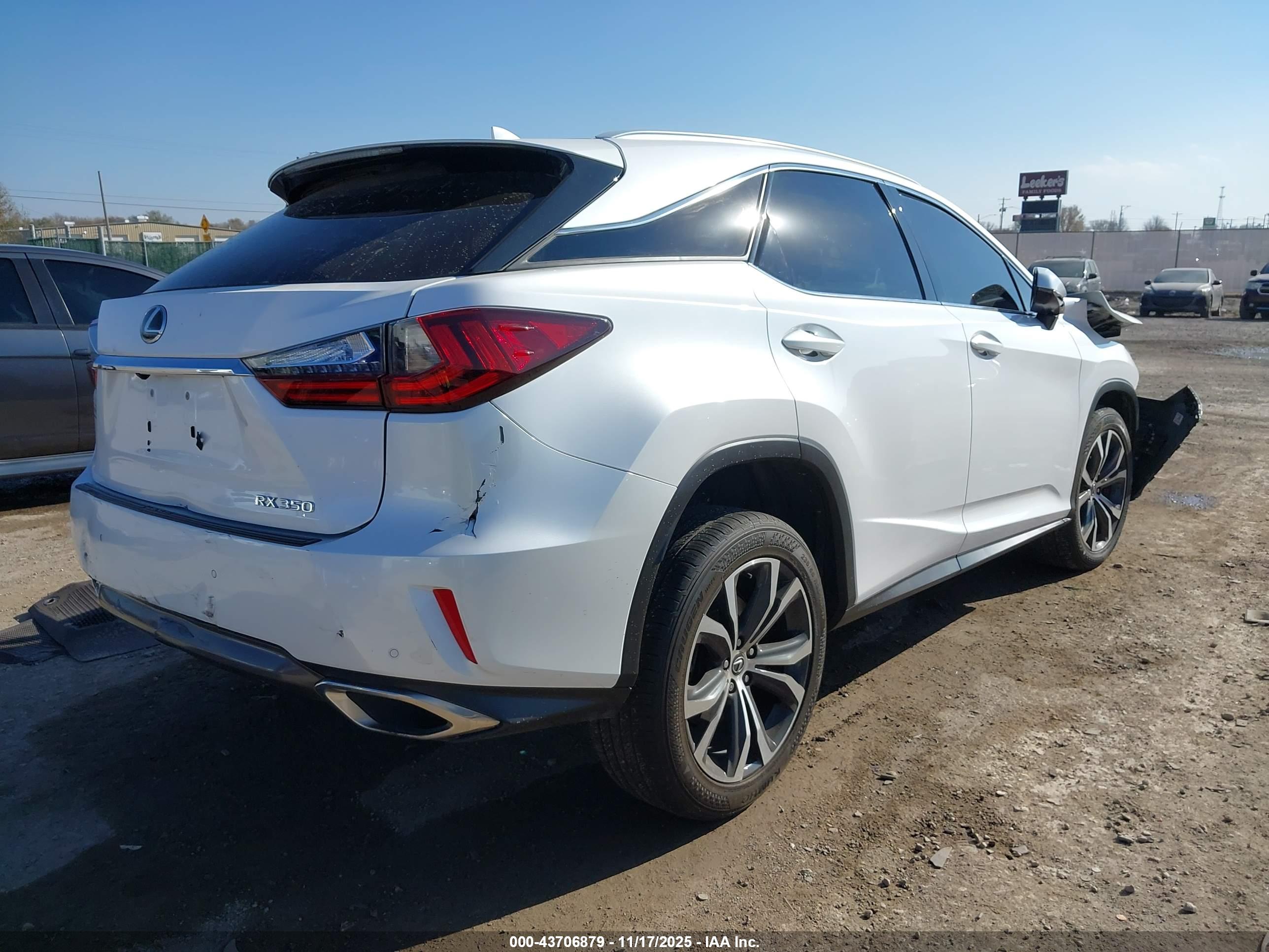 LEXUS RX image 4