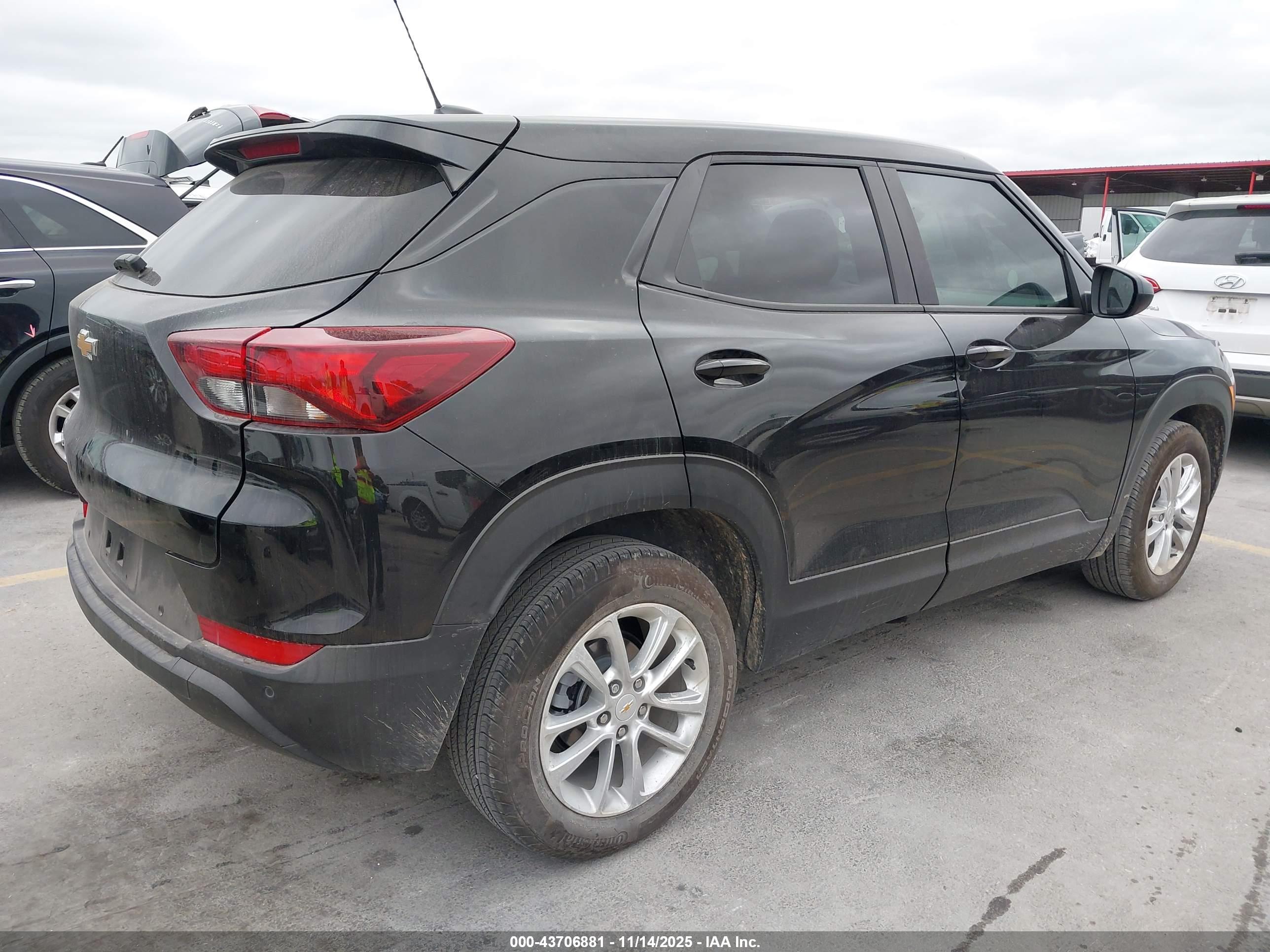 CHEVROLET TRAILBLAZER image 4